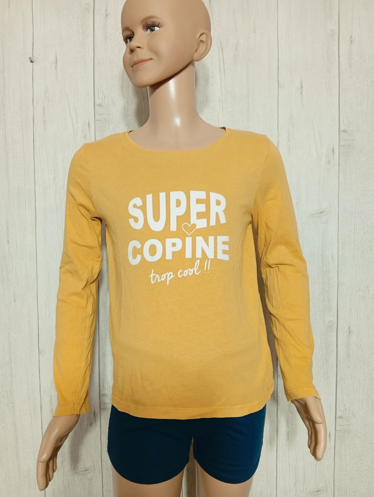 T-shirt imprimé manches longues fille -taille 10 ans - la halle - couleur – La Halle – taille 10 ans / 140 cm