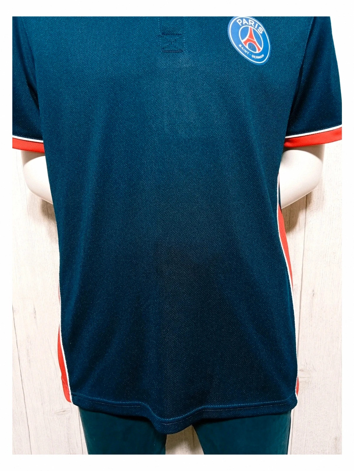 Polo du paris saint Germain - taille M/38- Paris Saint Germain - Couleur marine rouge – PSG – taille M 3