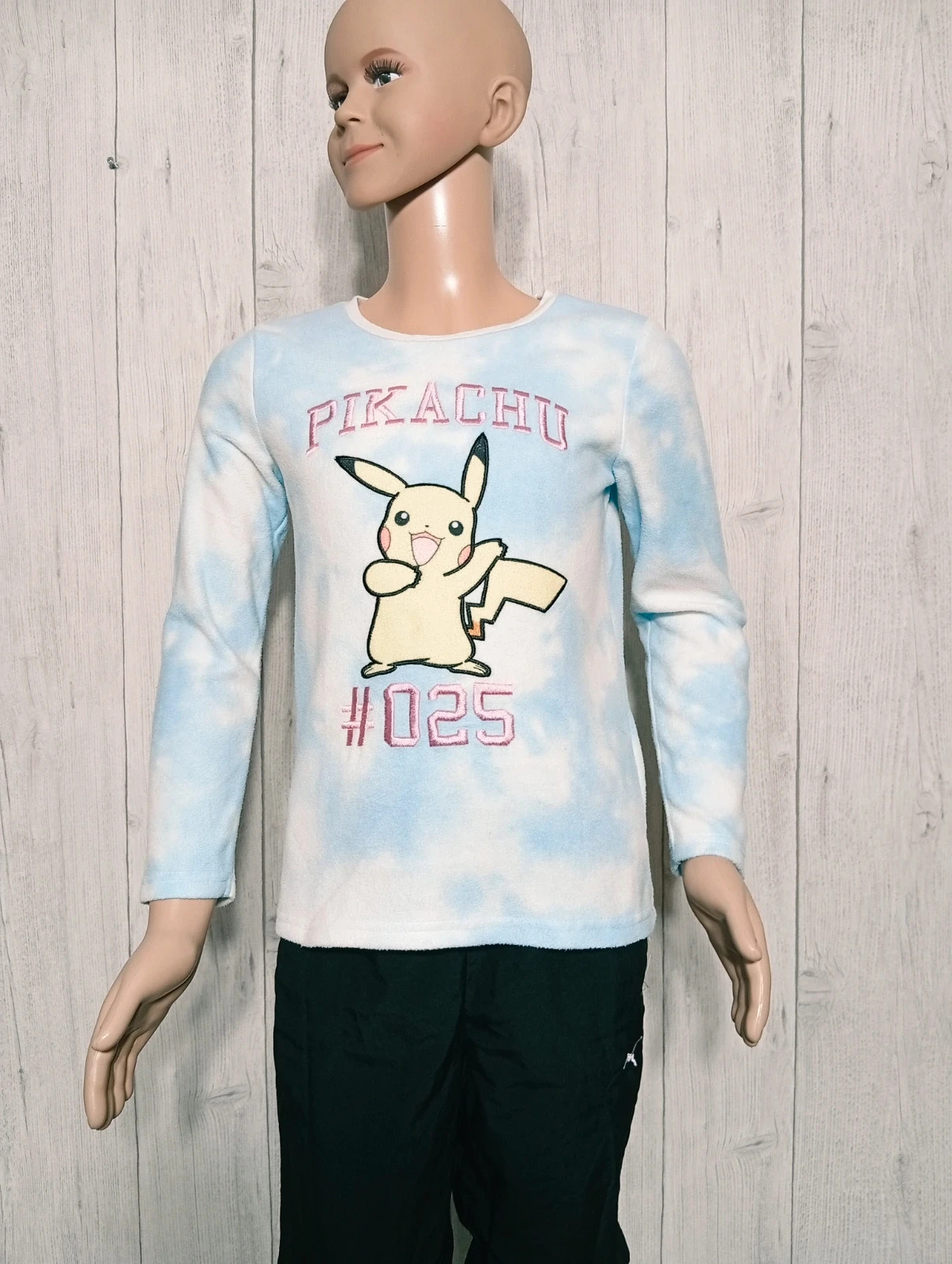 Haut de pyjama à manches longues imprimé fille- taille 8 ans- pokemon - couleur bleu clair et blanc