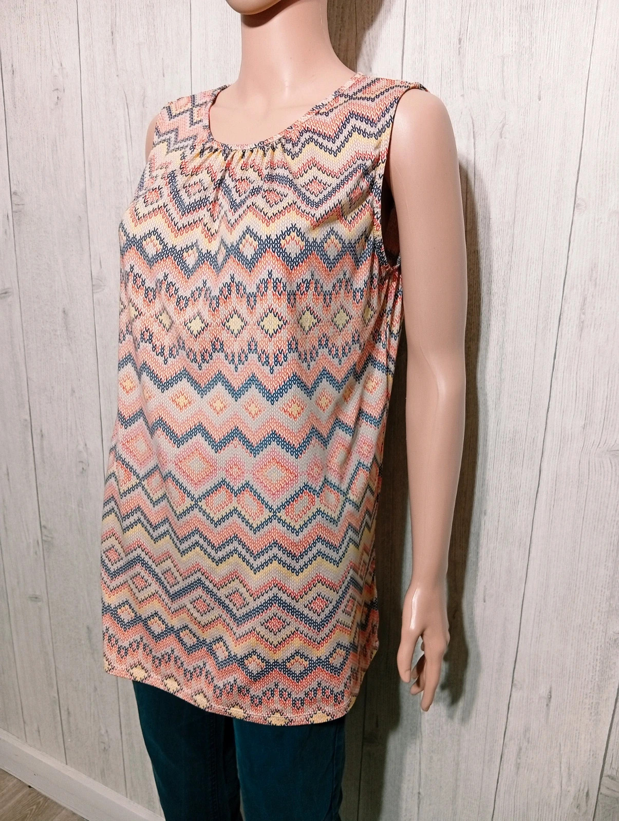 Blouse sans manche au motif géométrique femme- taille XL/42 - Mosquitos- couleur multicolore – Mosquitos – taille XL / 42 / 14 5