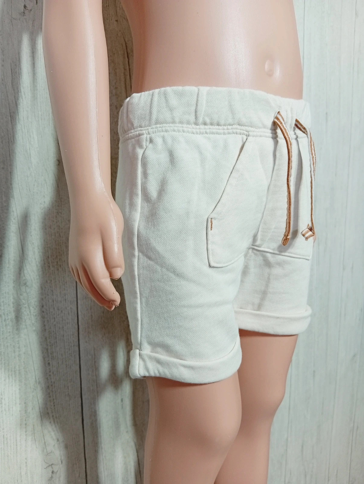 Short garcon - taille 3 ans (98 cm) - obaibi - couleur creme marron – Obaïbi – taille 3 ans / 98 cm 2