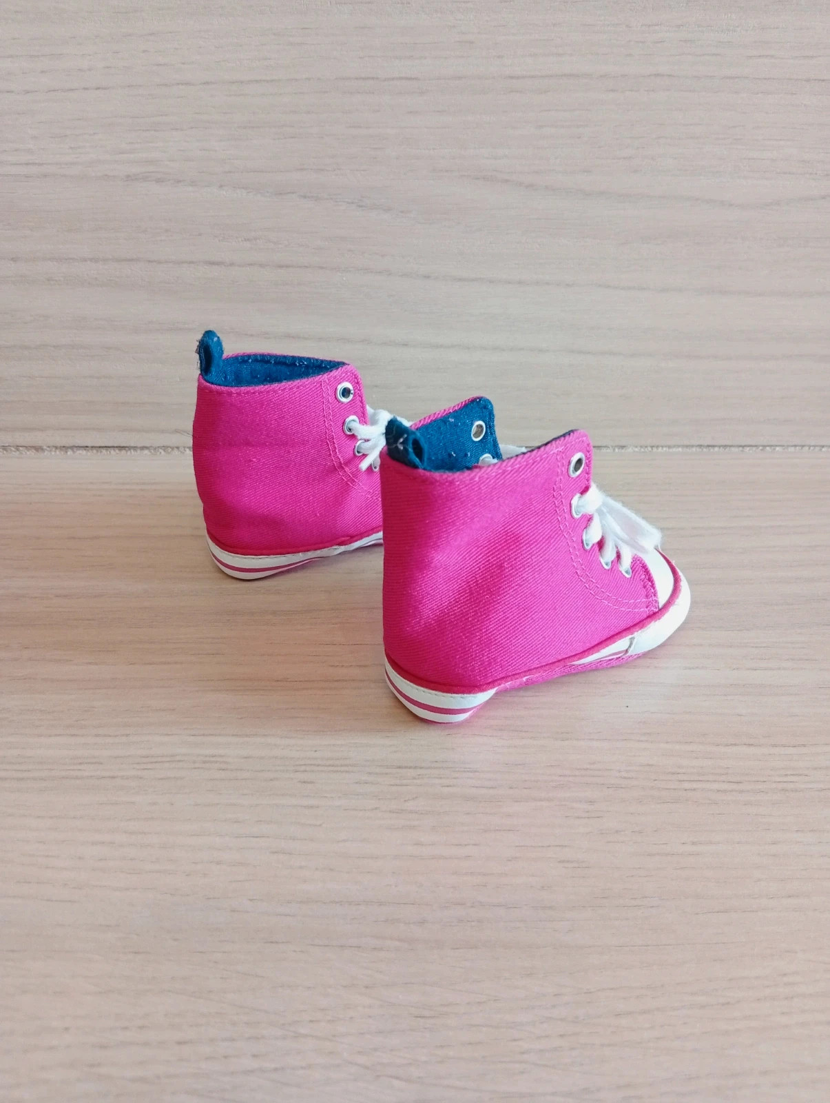 Chaussures bebe fille - taille 6/12 mois - couleur fushia et blanc – taille 15 et moins 4