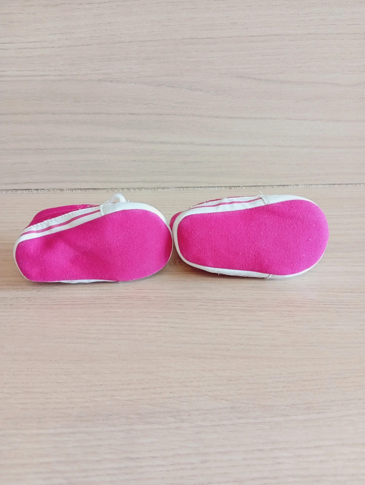 Chaussures bebe fille - taille 6/12 mois - couleur fushia et blanc – taille 15 et moins 5