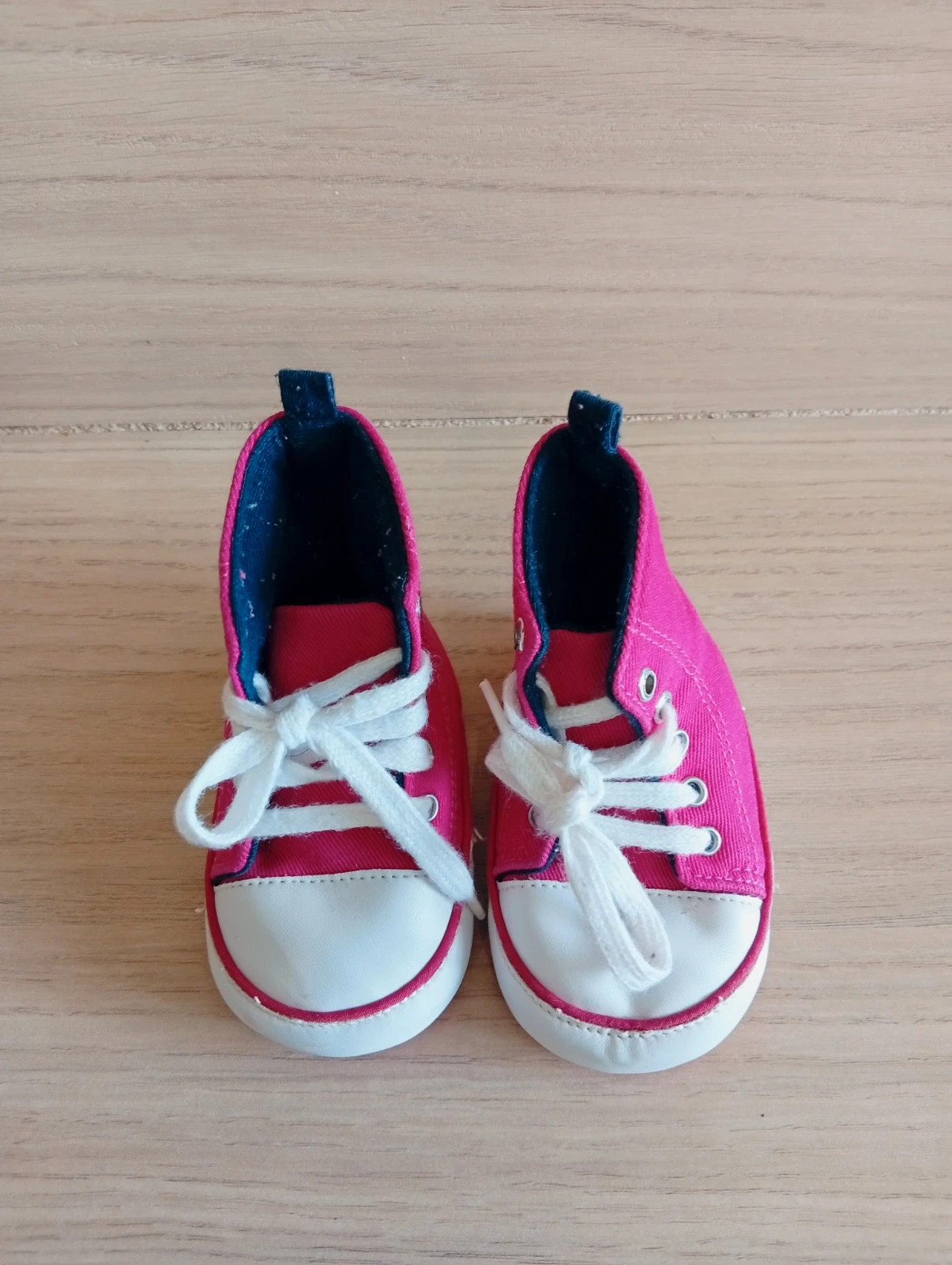 Chaussures bebe fille - taille 6/12 mois - couleur fushia et blanc – taille 15 et moins 3