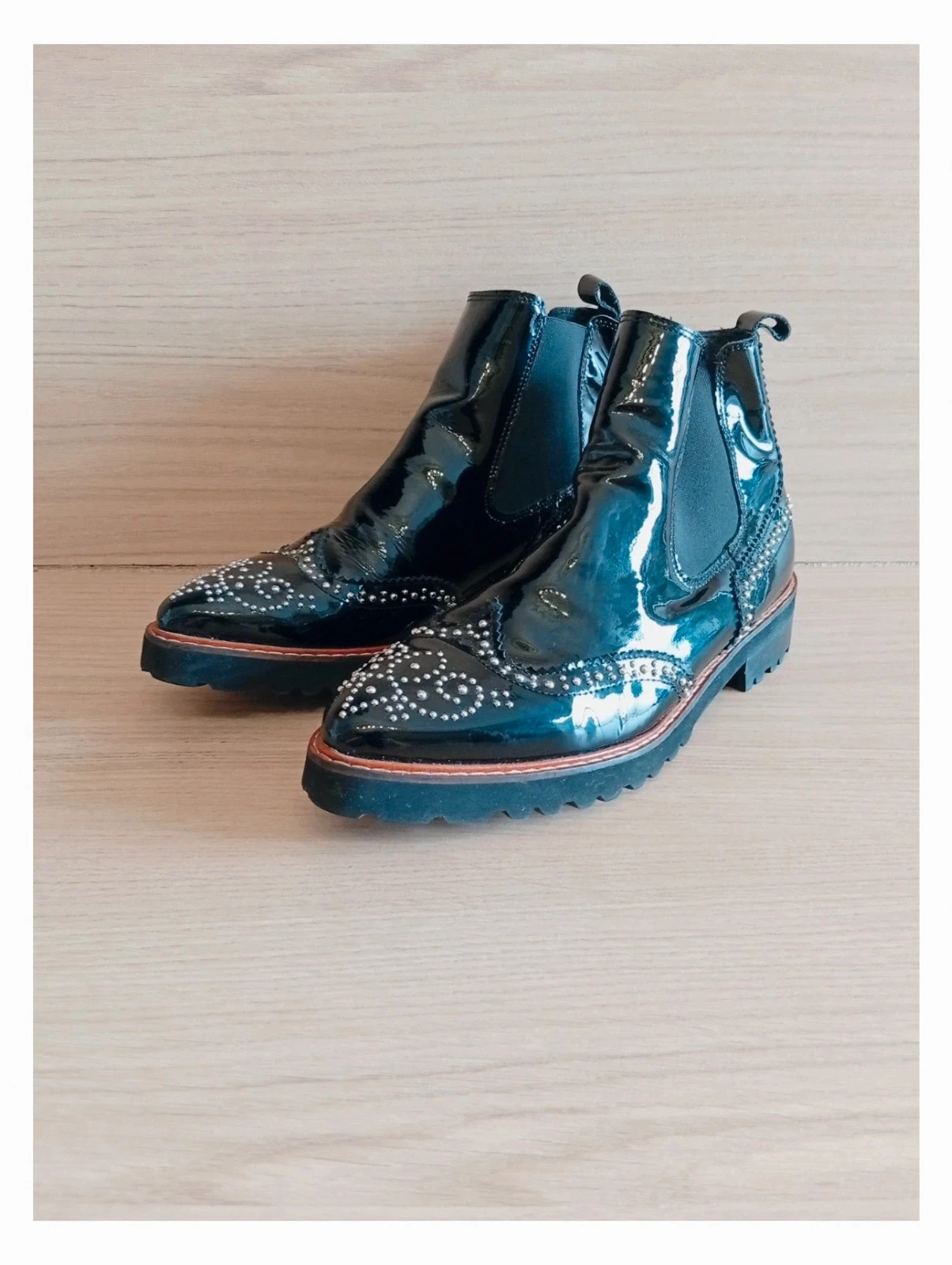 Bottines Philippe morvan femme- taille 39- Philippe morvan-couleur noir vernis et clouté – Philippe Morvan – taille 39