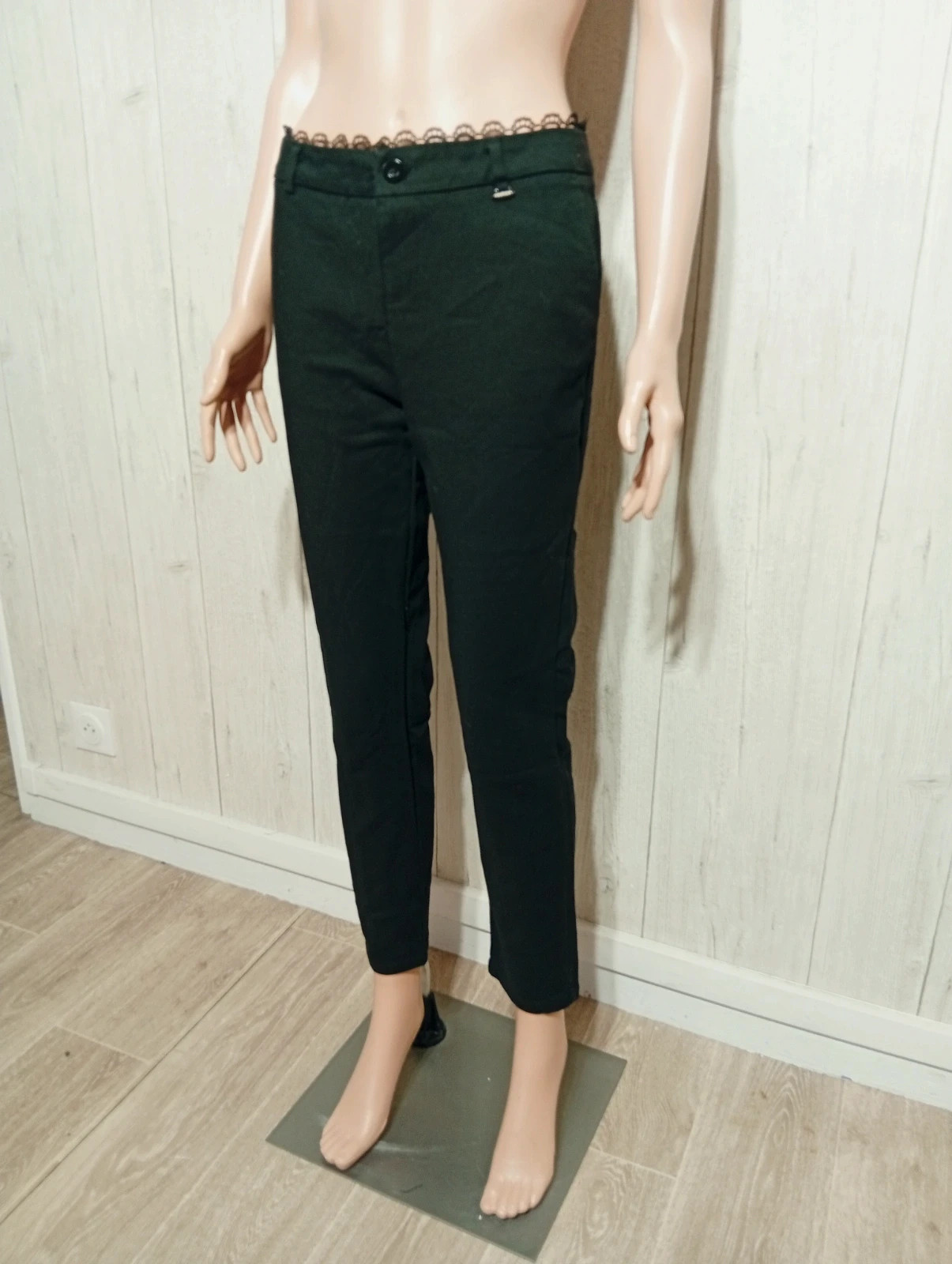 Pantalon droit femme - taille XL/42 - freesia- couleur noir – Freesia – taille XL / 42 / 14 5