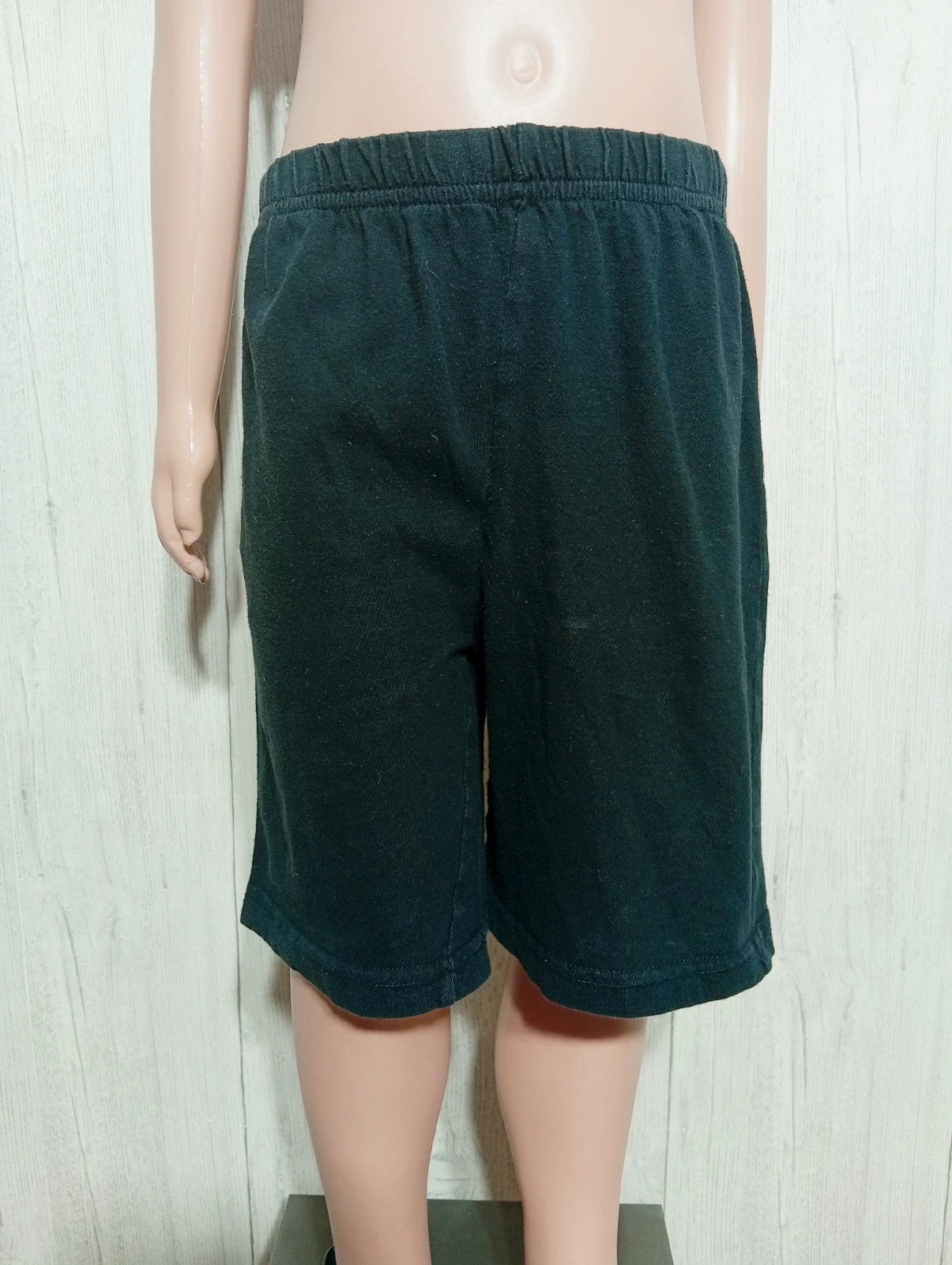 Short garcon- taille 8 ans - superman - couleur noir