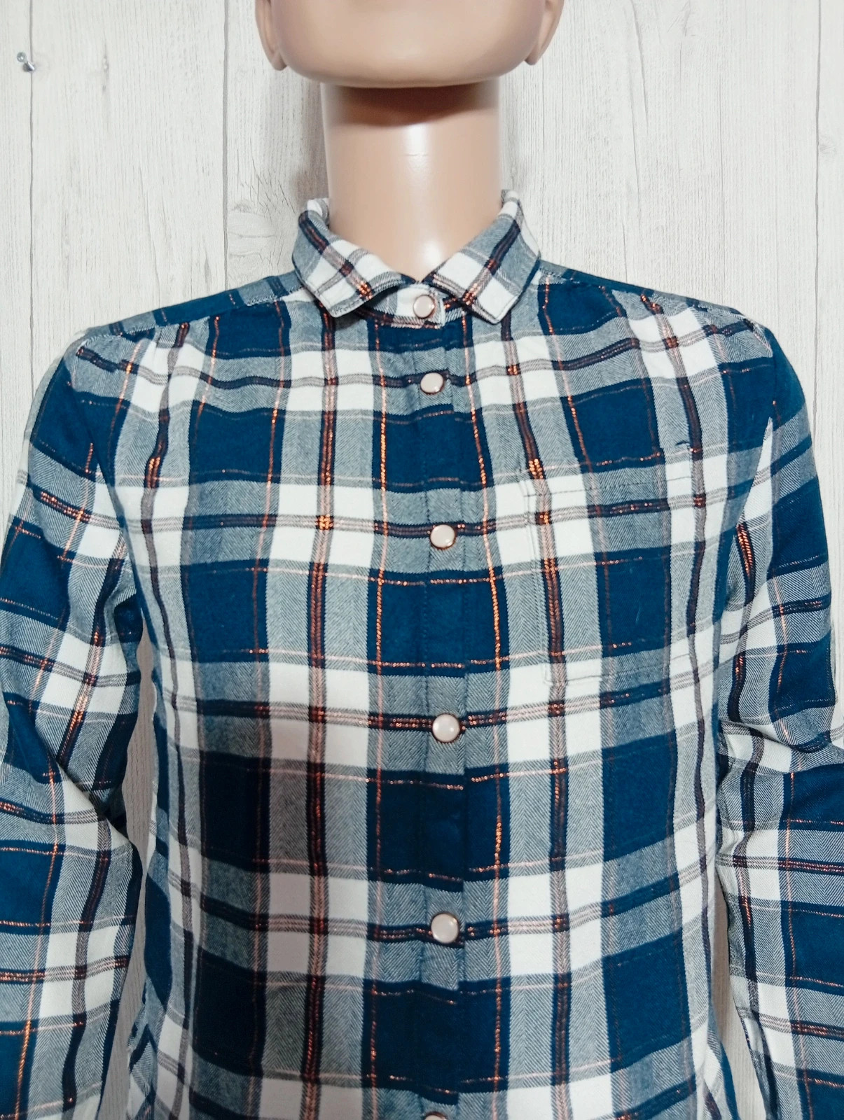 Chemise a carreaux manches longues fille-taille 8 ans (126/131 cm)-Kiabi-couleur marine blanc dore – Kiabi – taille 8 ans / 128 cm 2