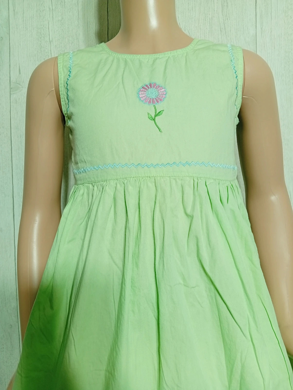 Robe imprimé floral fille - taille 8 ans - couleur vert et bleu – taille 8 ans / 128 cm 2