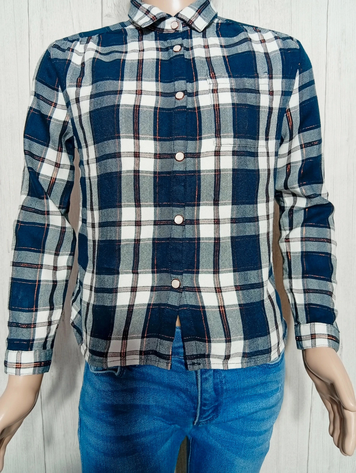 Chemise a carreaux manches longues fille-taille 8 ans (126/131 cm)-Kiabi-couleur marine blanc dore – Kiabi – taille 8 ans / 128 cm 3