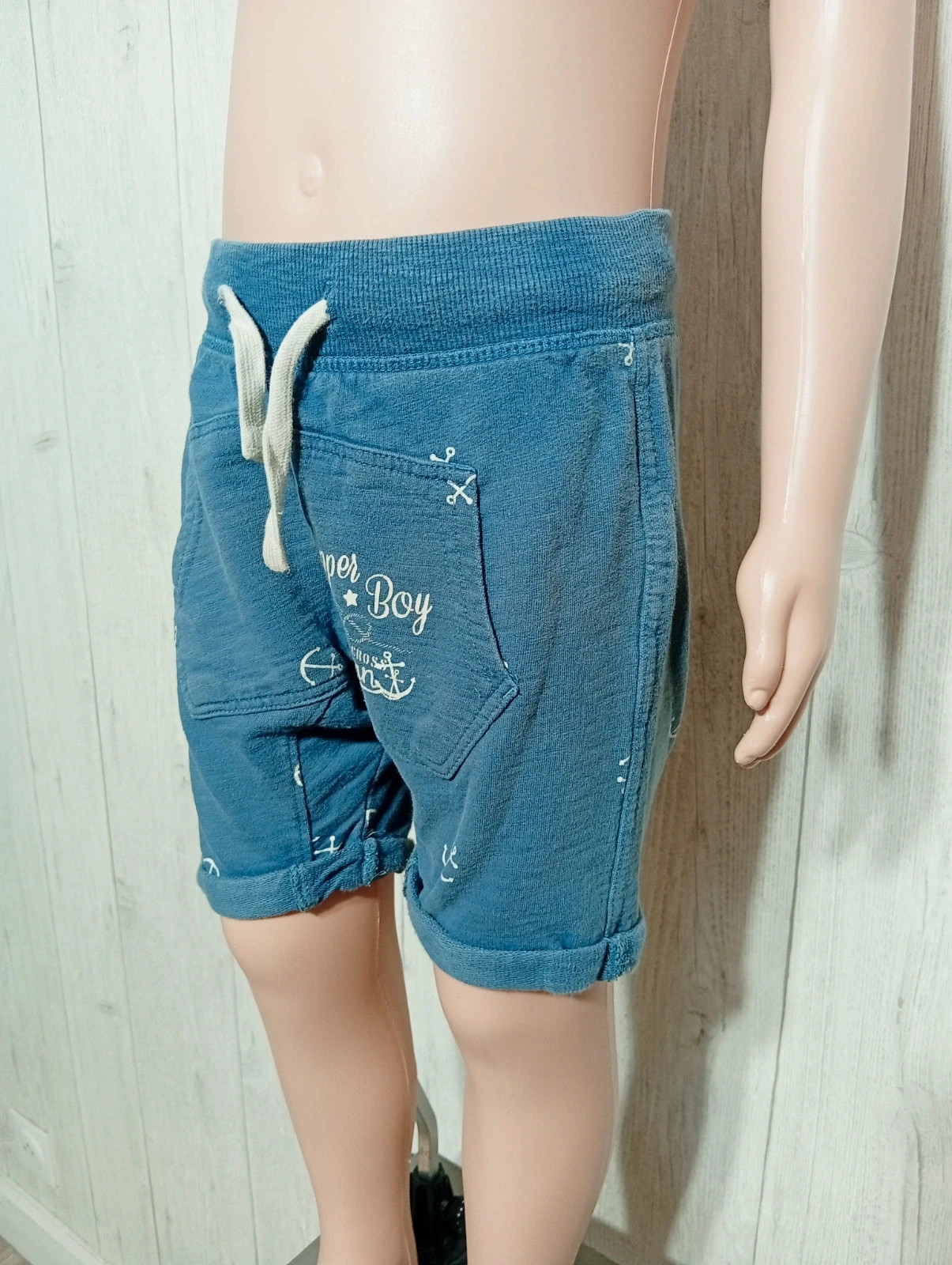 Short imprimé garcon - taille 4 ans (98/107cm) -kiabi- couleur marine blanc – Kiabi – taille 4 ans / 104 cm 3