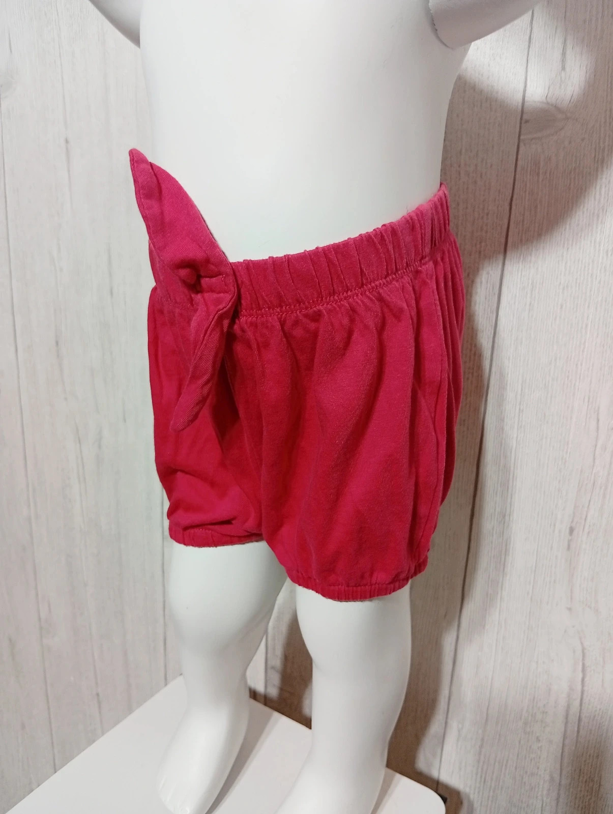 Short fille - taille 18 mois (81 cm) - Kiabi - couleur rouge – Kiabi – taille 12-18 mois / 80 cm 3