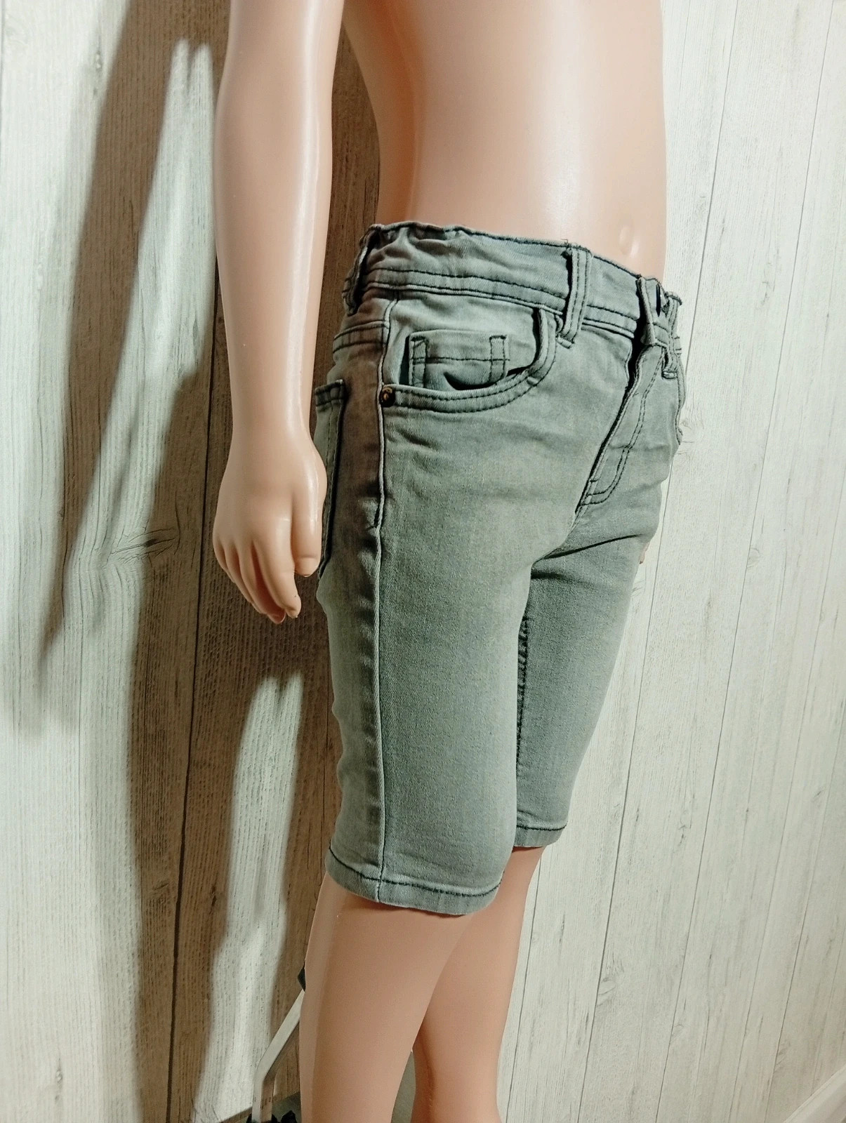 Short en jean garcon - taille 4/5 ans (110 cm)- denim co - couleur gris – Denim Co – taille 5 ans / 110 cm 2