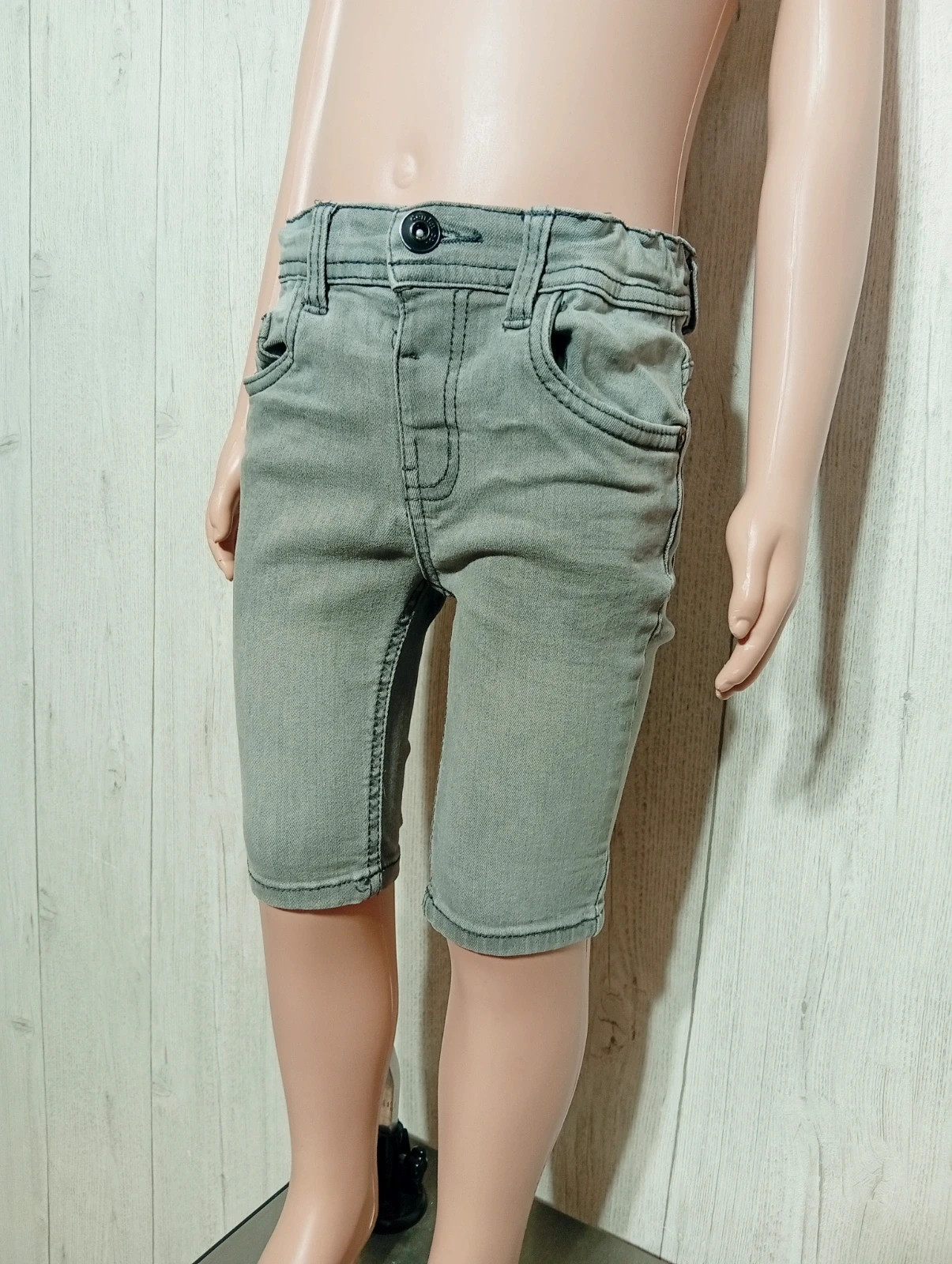 Short en jean garcon - taille 4/5 ans (110 cm)- denim co - couleur gris – Denim Co – taille 5 ans / 110 cm 3