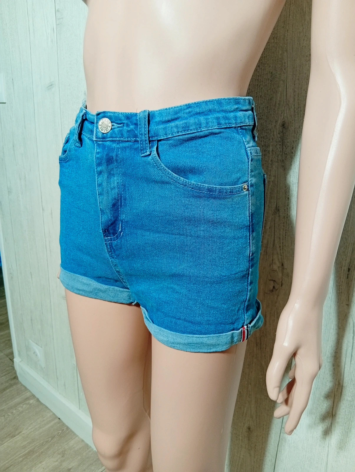 Short en jean fille - taille 14ans/S (164 cm) - shein - couleur bleu – Shein – taille 14 ans / 164 cm 3