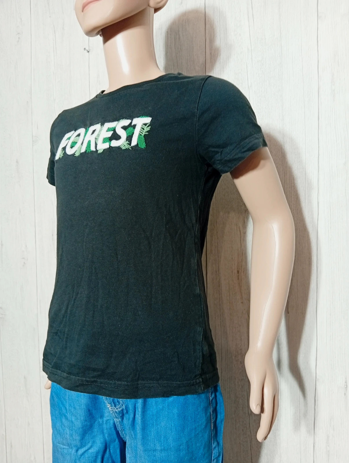 T-shirt imprimé manche courte fille- taille 8 ans (126/131 cm) - Kiabi - couleur noir blanc vert – Kiabi – taille 8 ans / 128 cm 5