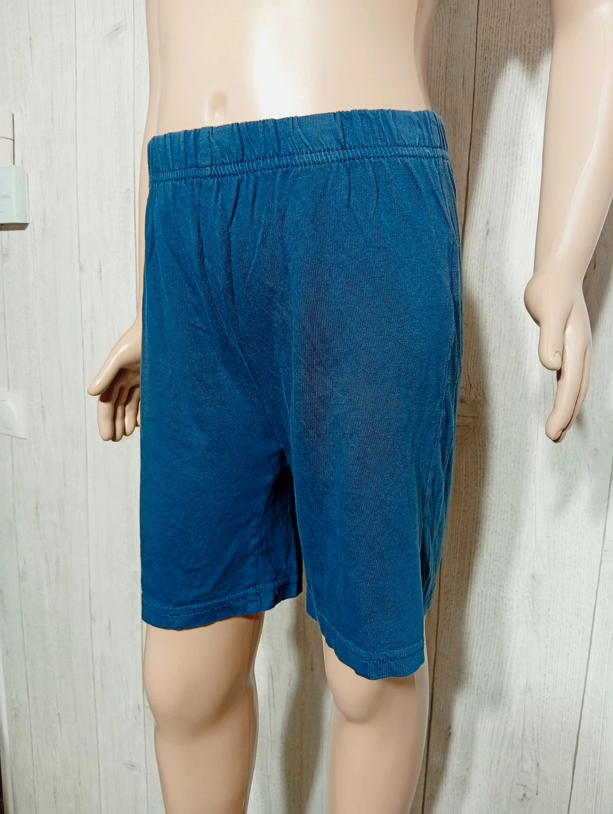 Short garcon - taille 8 ans (126/131 cm) - Kiabi - couleur marine – Kiabi – taille 8 ans / 128 cm 3