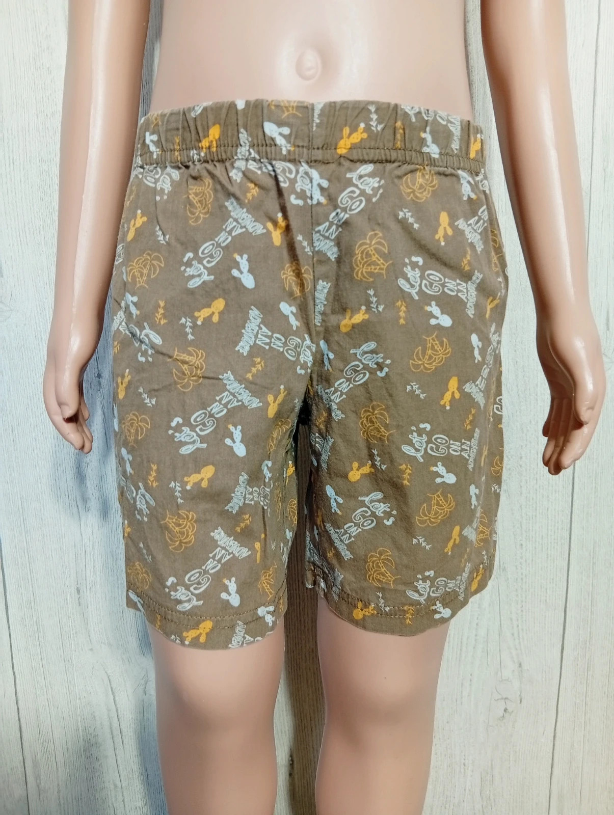 Short garcon - taille 5 ans/108 cm - Verbaudet - couleur kaki – Vertbaudet – taille 5 ans / 110 cm