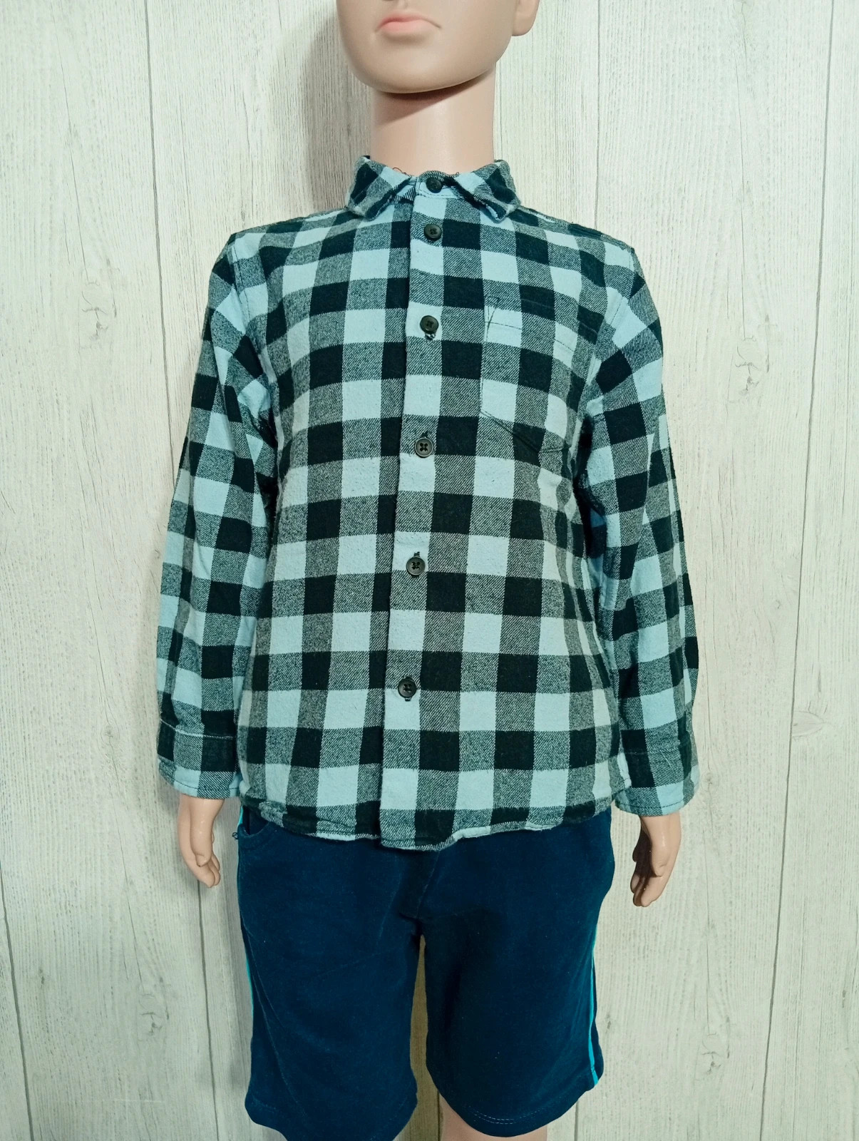 Chemise a carreaux - taille 5 ans/110 cm- primark - couleur noir et bleu clair – Primark – taille 5 ans / 110 cm 2
