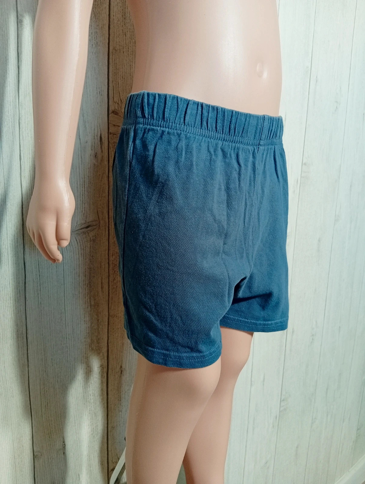 Short garcon - taille 5 ans (108-113 cm) - Kiabi - couleur marine – Kiabi – taille 5 ans / 110 cm 2