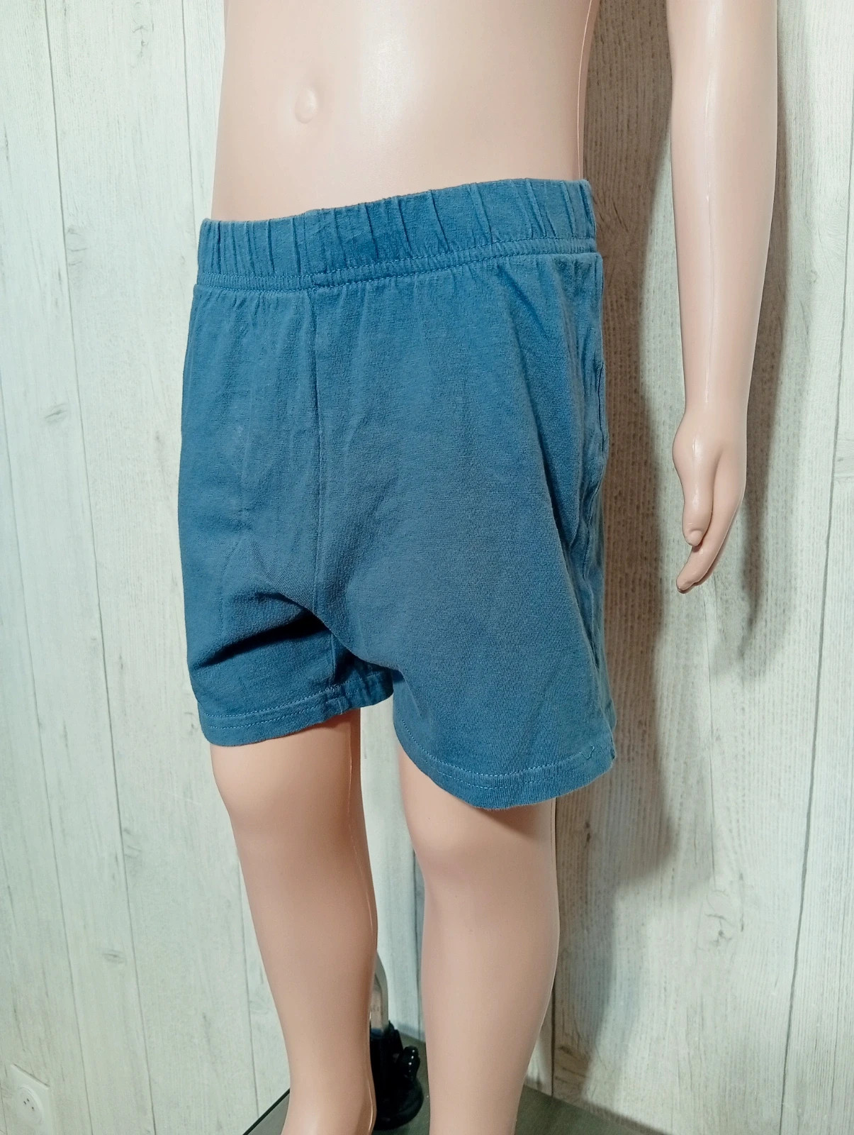 Short garcon - taille 5 ans (108-113 cm) - Kiabi - couleur marine – Kiabi – taille 5 ans / 110 cm 3