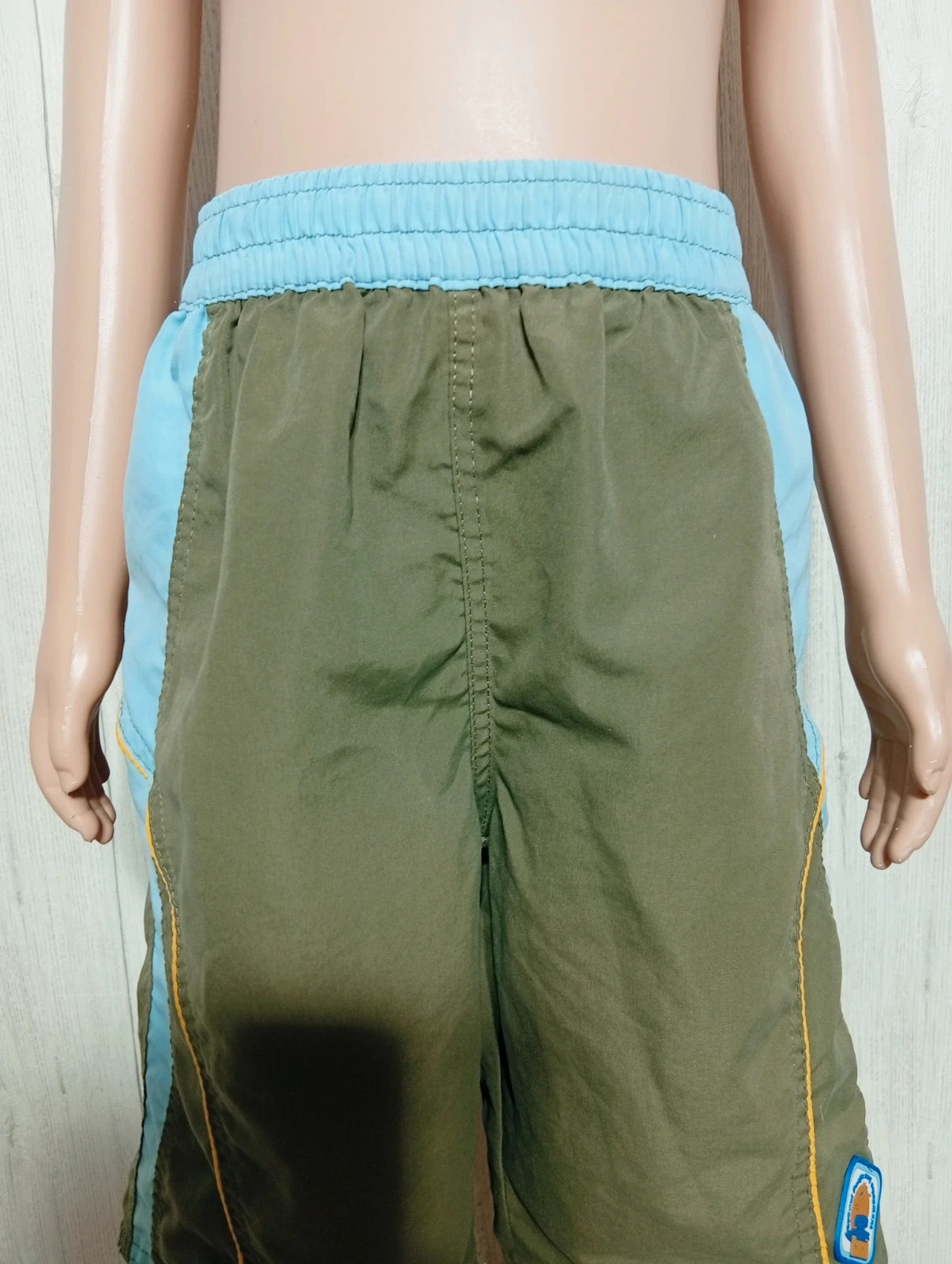 Short de bain-taille 5 ans-boarder-couleie kaki et turquoise – boarder – taille 5 ans / 110 cm 2