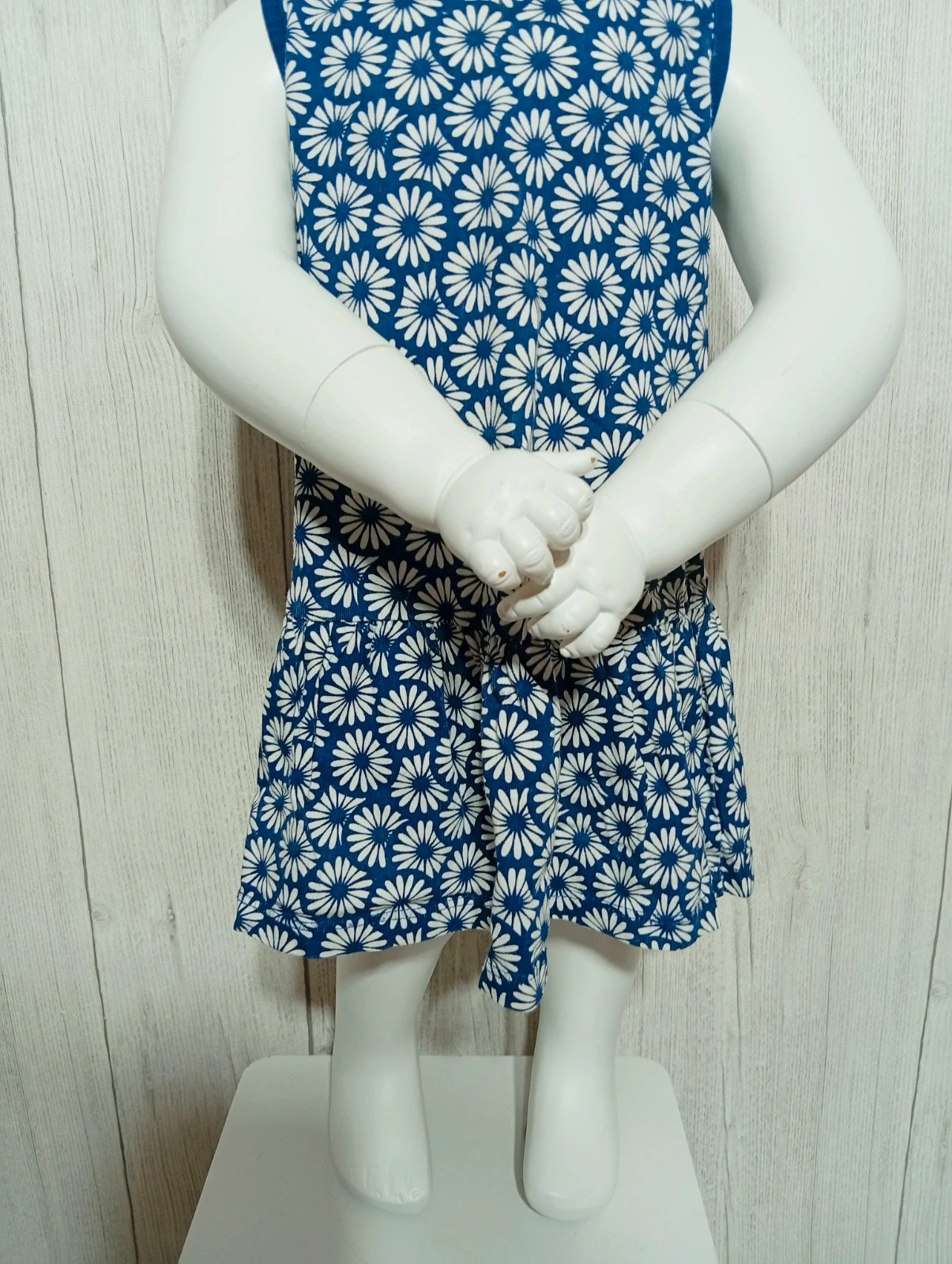 Robe fille imprimé a motif floral - taille 12/18mois (80 cm) -H&M - couleur marine et blanc – H&M – taille 12-18 mois / 80 cm 3