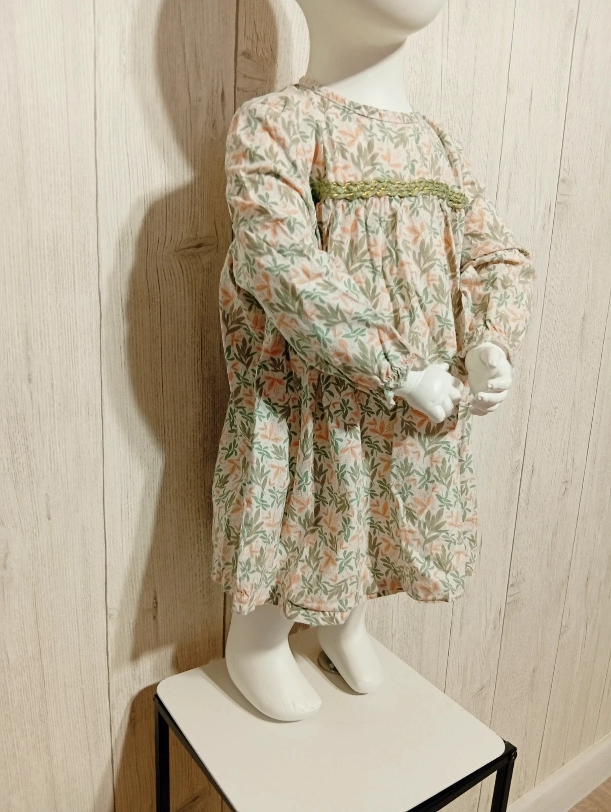 Robe imprimé a motif fleural - taille 18 mois (86 cm)- TQF - couleur blanc vert corail – TQF – taille 18-24 mois / 86 cm 4
