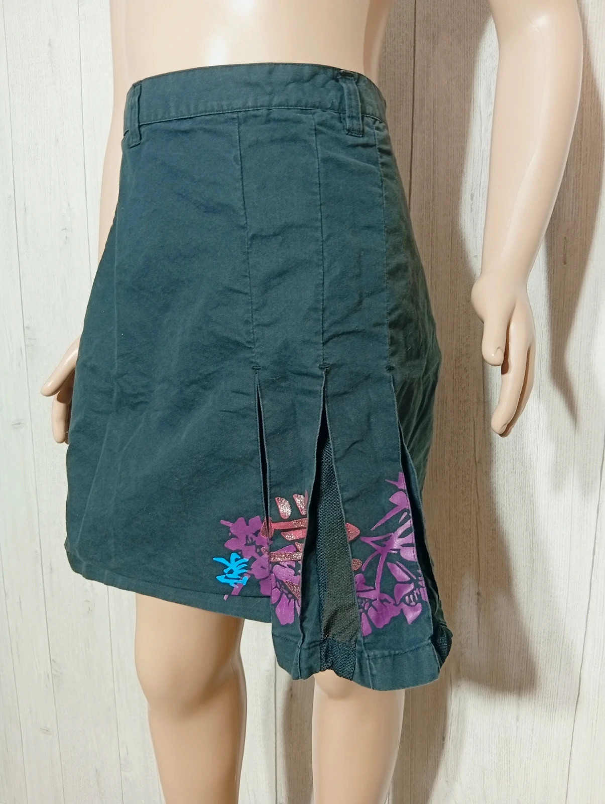 Jupe fille - taille 14 ans - Kiabi kids - couleur noir violet bleu – Kiabi – taille 14 ans / 164 cm 3
