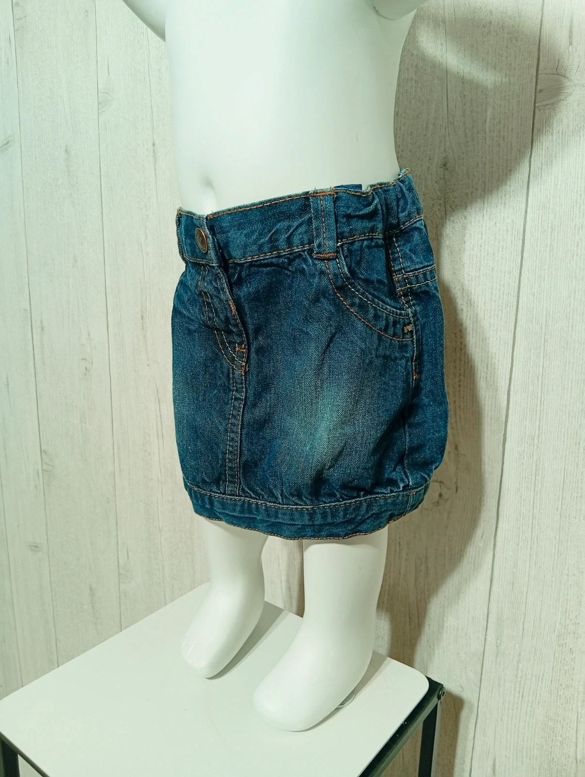 Jupe en jeans fille - taille 18 mois (77/82 cm) - Kiabi - couleur marine – Kiabi – taille 12-18 mois / 80 cm 3