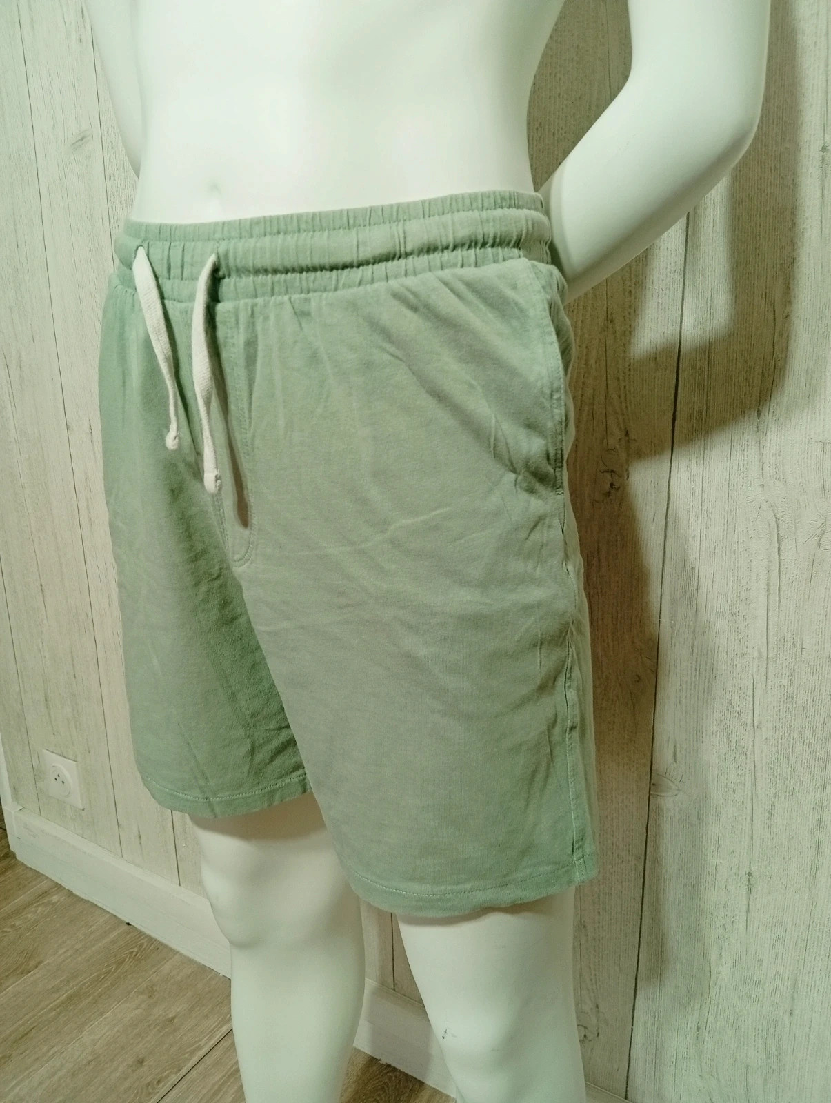 Short garcon - taille 14 ans/XS -kiabi - couleur menthe – Kiabi – taille 14 ans / 164 cm 3