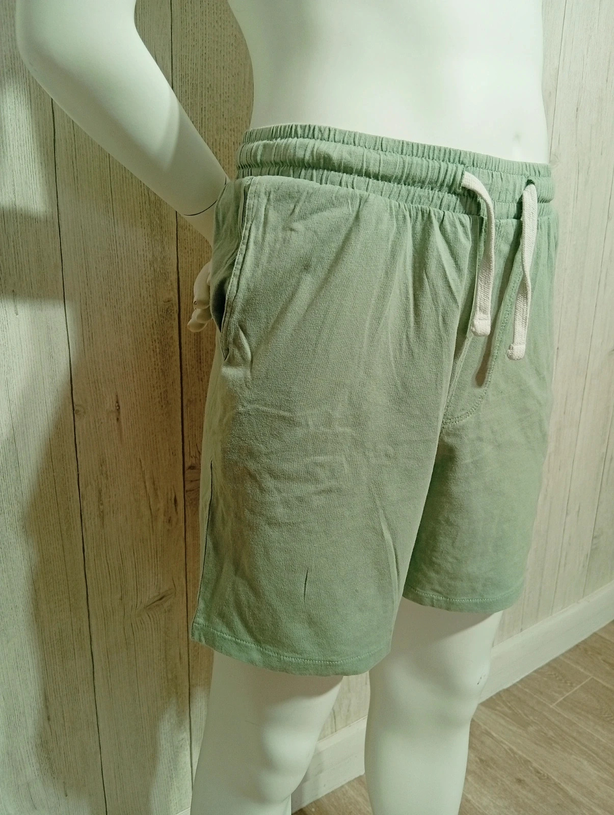 Short garcon - taille 14 ans/XS -kiabi - couleur menthe – Kiabi – taille 14 ans / 164 cm 2
