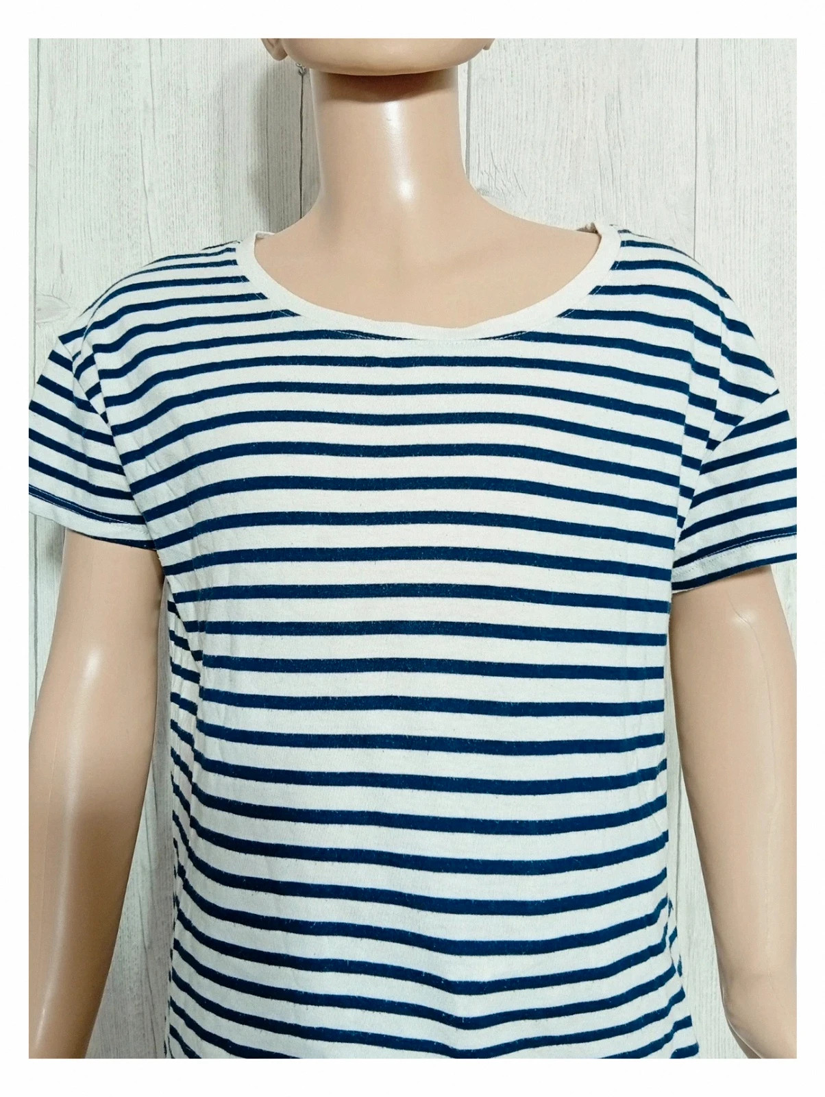 T-shirt fille manche courte - Kiabi - taille 10 ans (138/143 cm) - couleur marine et blanc – Kiabi – taille 10 ans / 140 cm 2