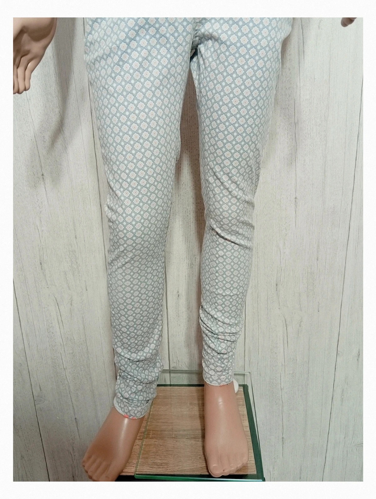 Jeans taille 10 ans ( 138 cm) - fille - cyrillus- couleur blanc gris – Cyrillus – taille 10 ans / 140 cm 3