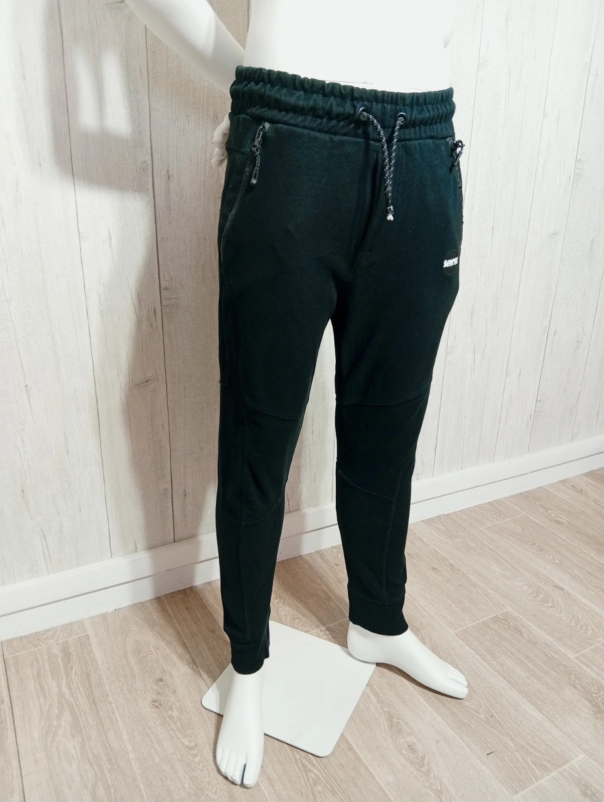 Pantalon jogging garcon - taille 16 ans/M -bershka- couleur noir – Bershka – taille 16 ans / 176 cm 4