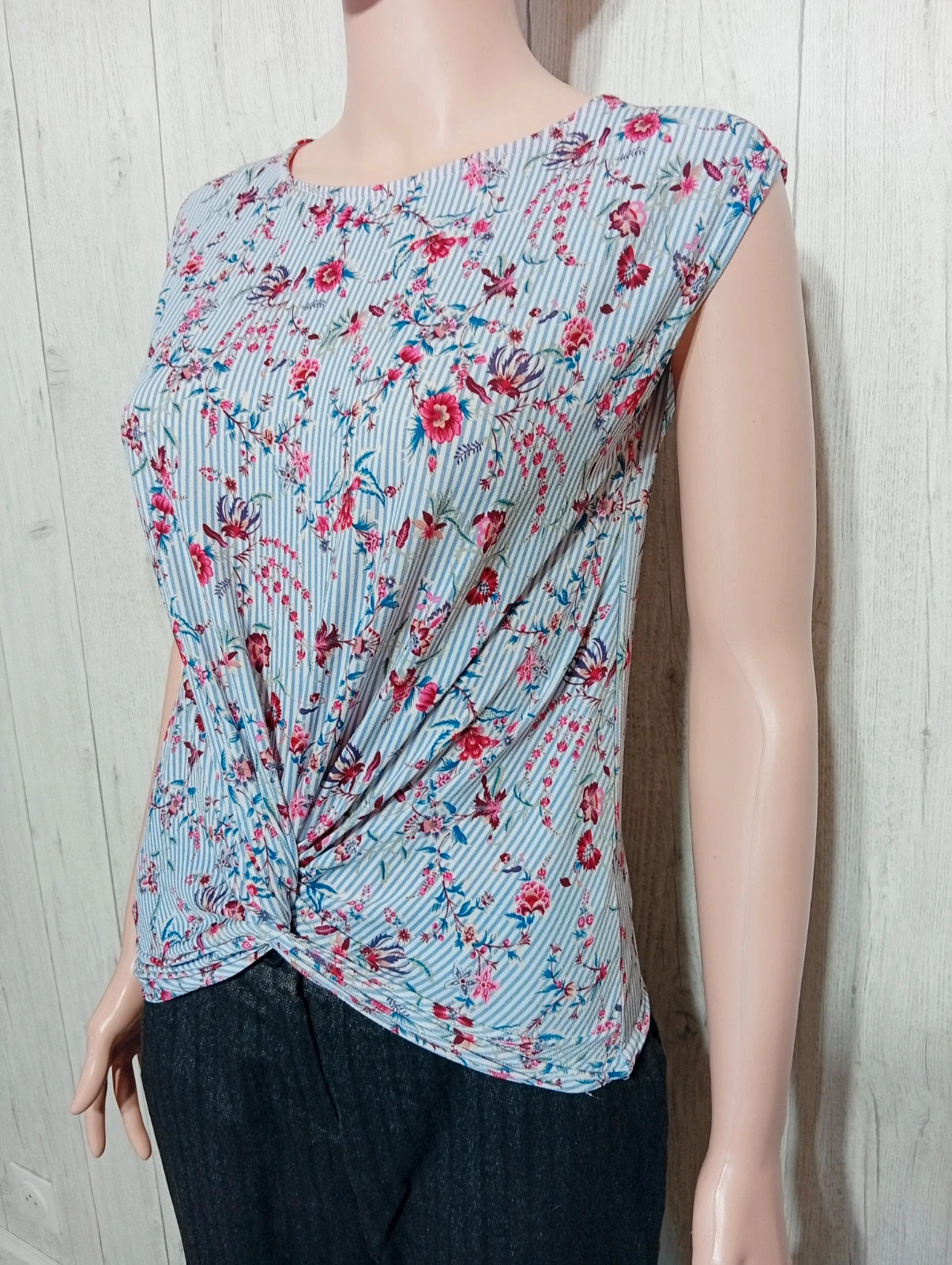 Blouse a motif floral manches courtes femme-taille S/36-parisienne-couleur bleu blanc et multicolore – Parisienne – taille S / 36 / 8 5
