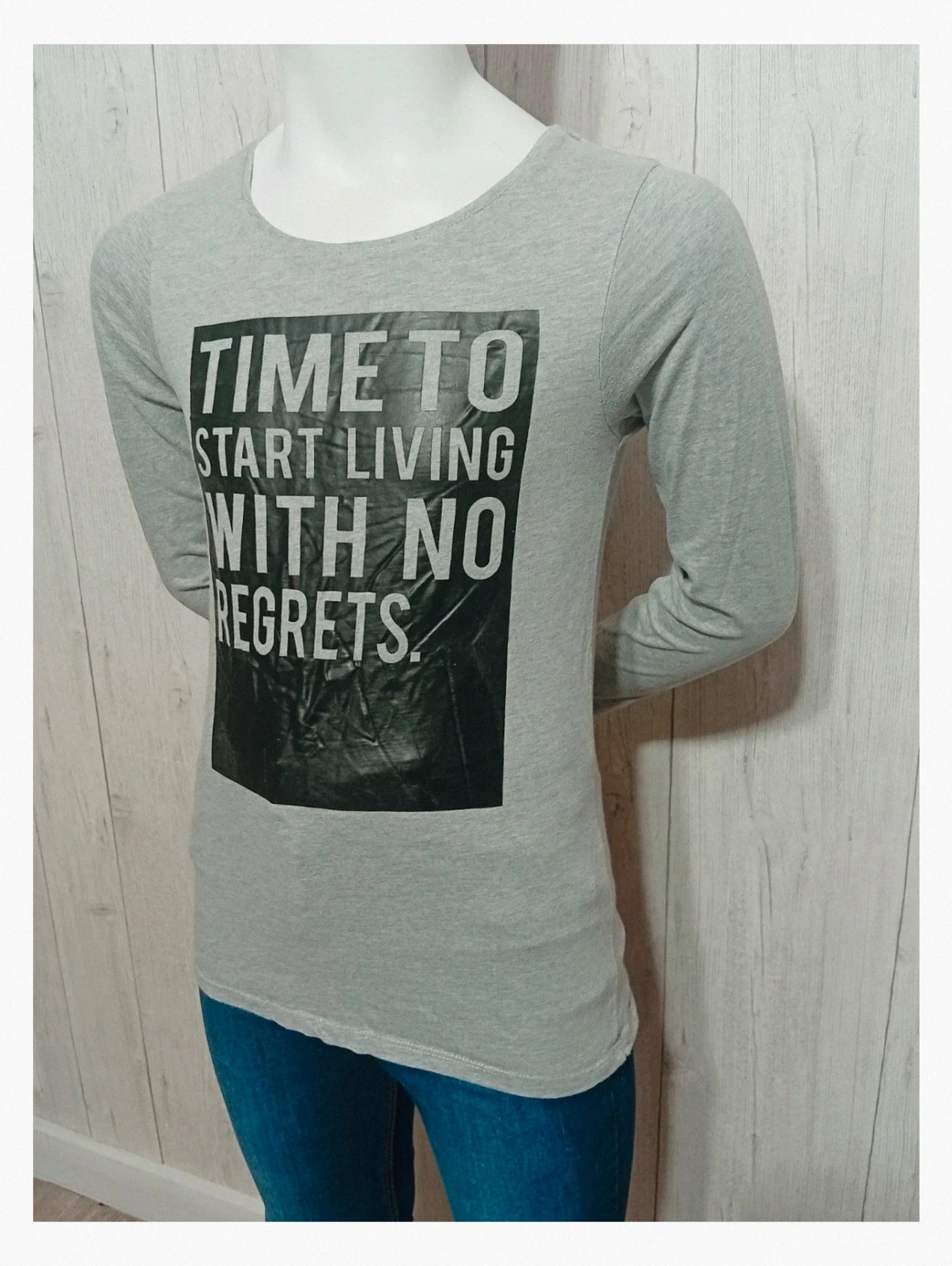 T-shirt garcon manches courtes imprimé - Kiabi - taille 18 ans /M (164/178 cm) - couleur gris noir – Kiabi – taille M 5