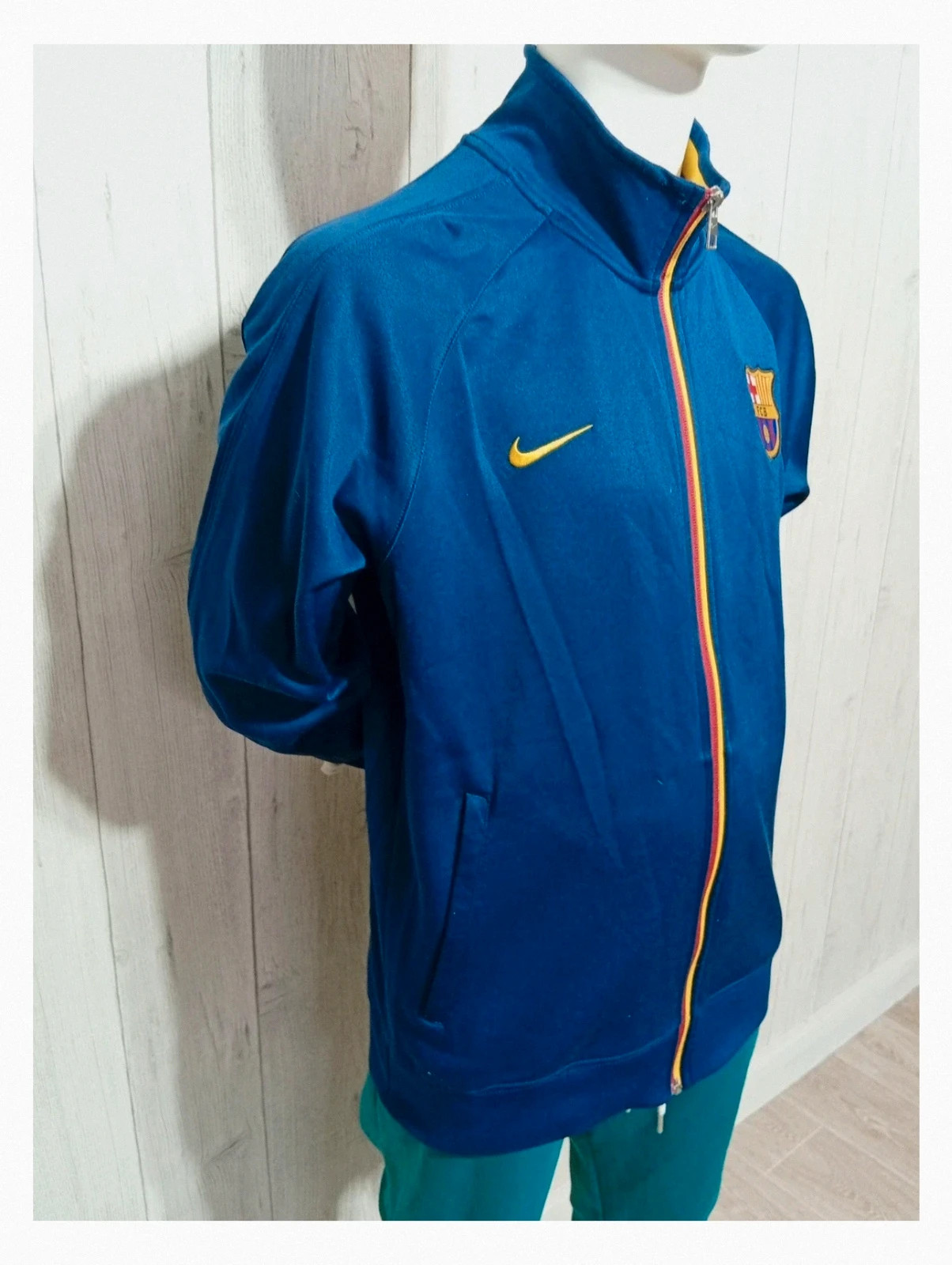 Veste Nike Barcelone homme - couleur marine jaune - taille M/38 – Nike – taille M 4