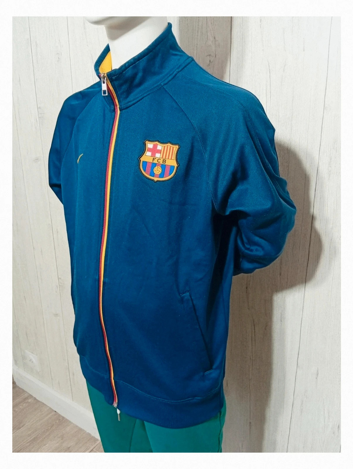 Veste Nike Barcelone homme - couleur marine jaune - taille M/38 – Nike – taille M 5