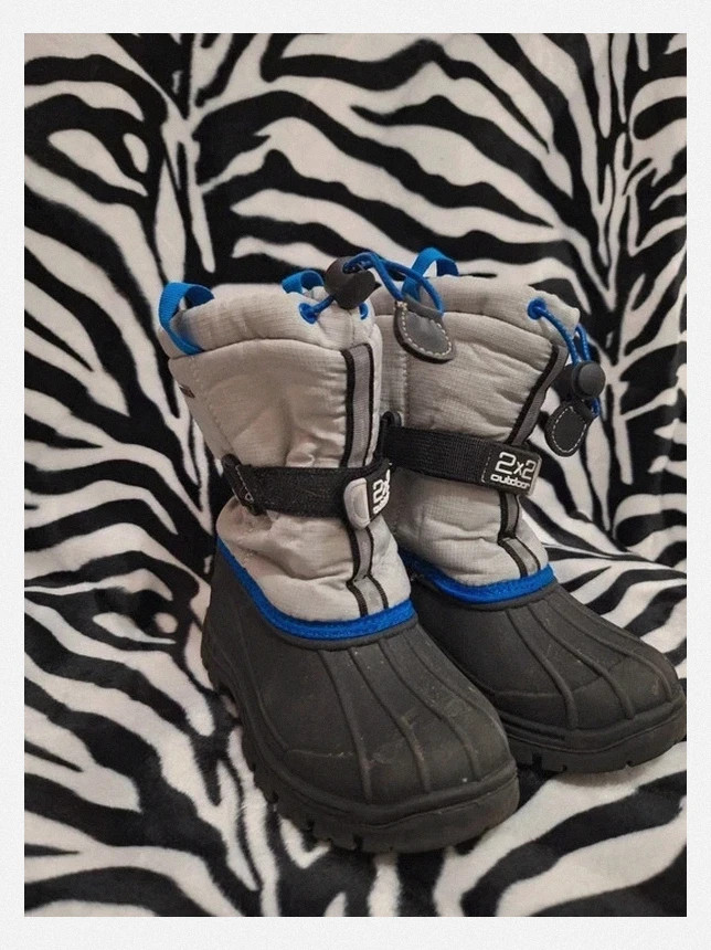 botte de neige garcon outdoor de couleur gris et bleu taille 30