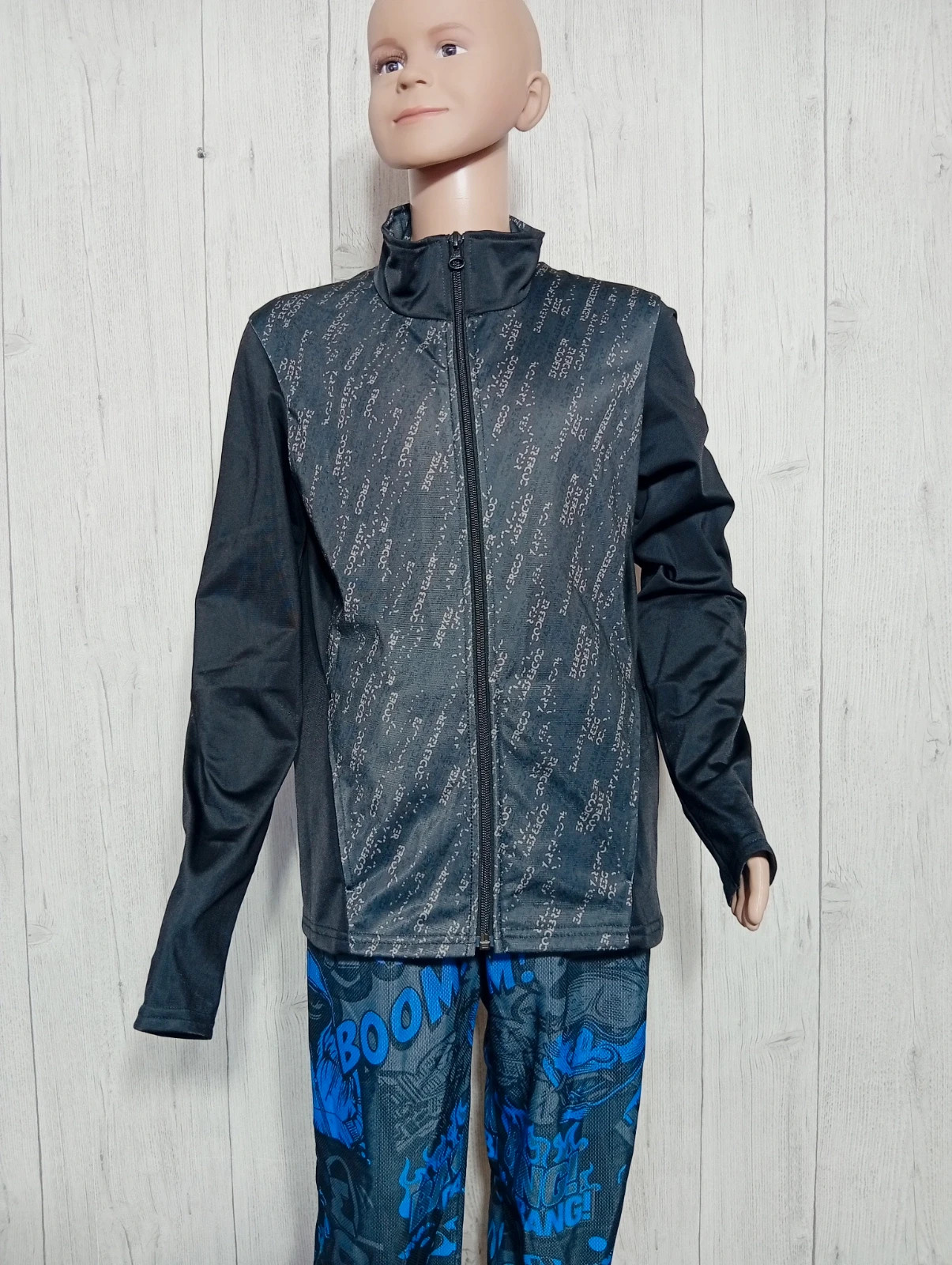 Veste de sport garçon - taille 10/11 ans ( 141/150 cm) - decathlon - couleur noir et gris