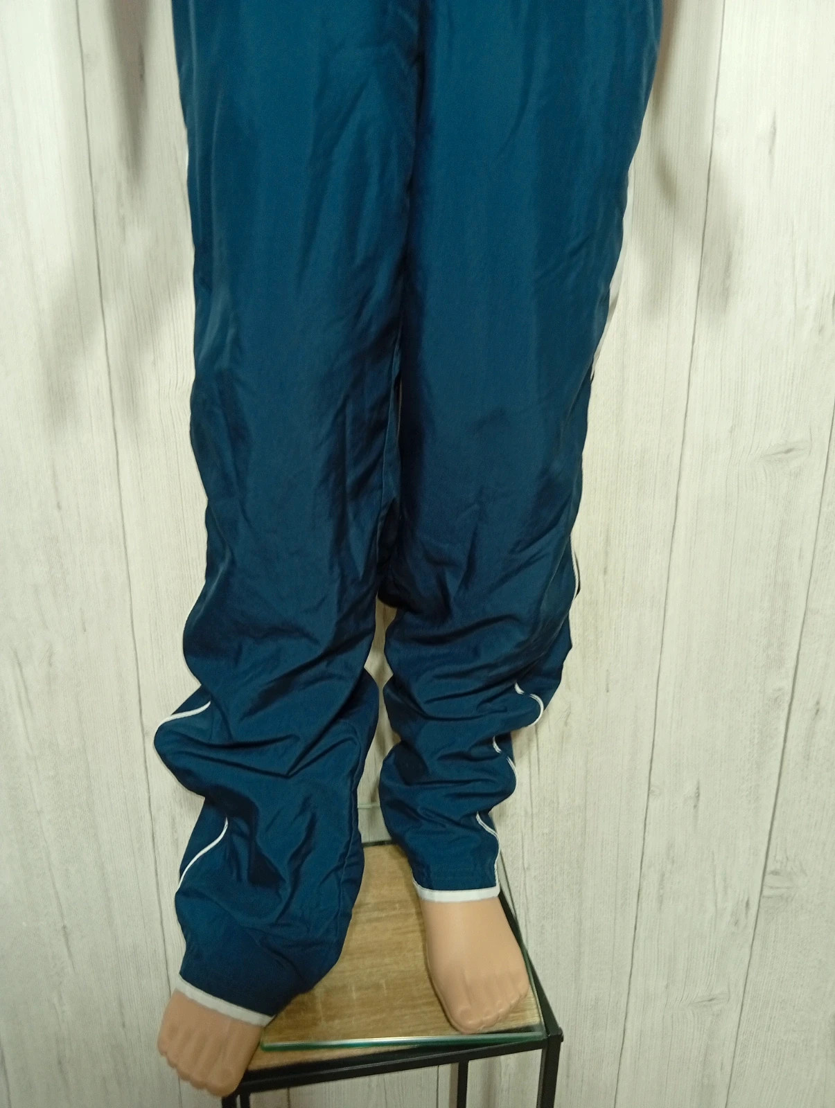 Pantalon de sport garçon - taille 14 ans - decathlon - couleur marine et blanc – Decathlon – taille 14 ans / 164 cm 4