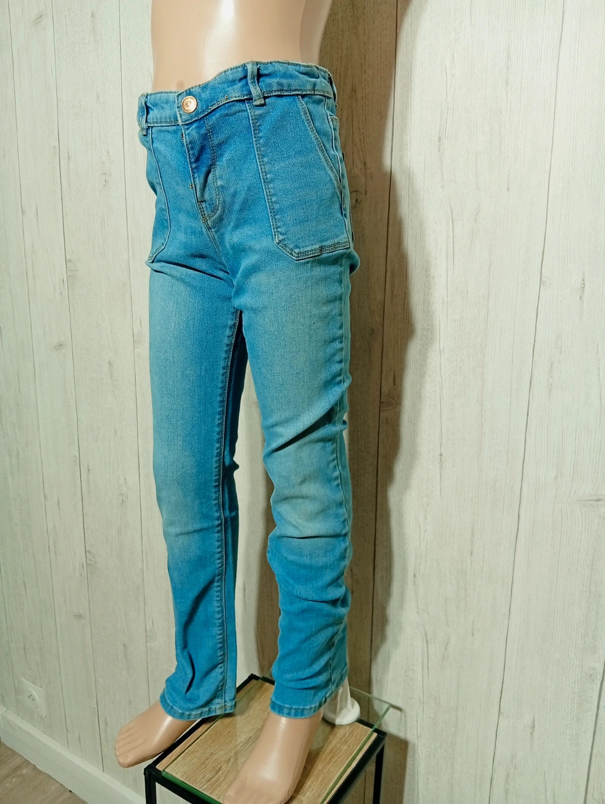 Jeans fille - taille 12 ans (146/152 cm) - Kiabi - couleur bleu clair – Kiabi – taille 12 ans / 152 cm 3