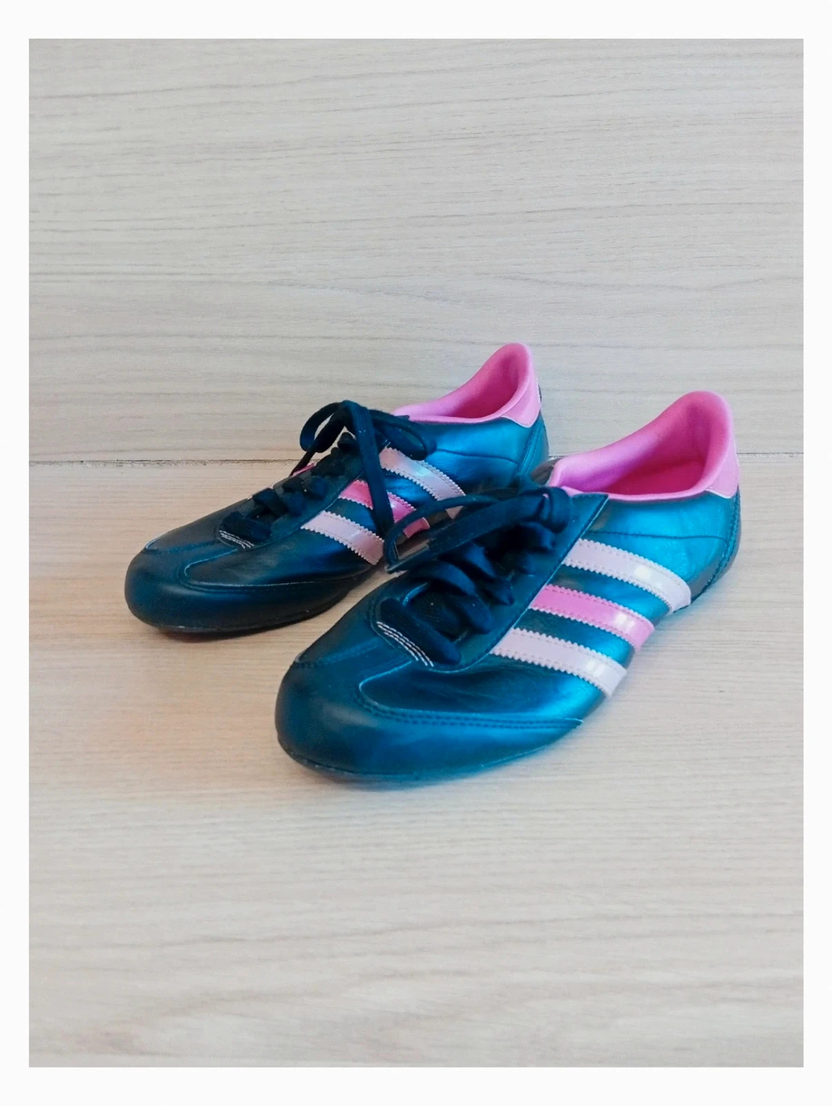 Baskets adidas femme - couleur noir et fushia - taille 39.5 – adidas – taille 39.5