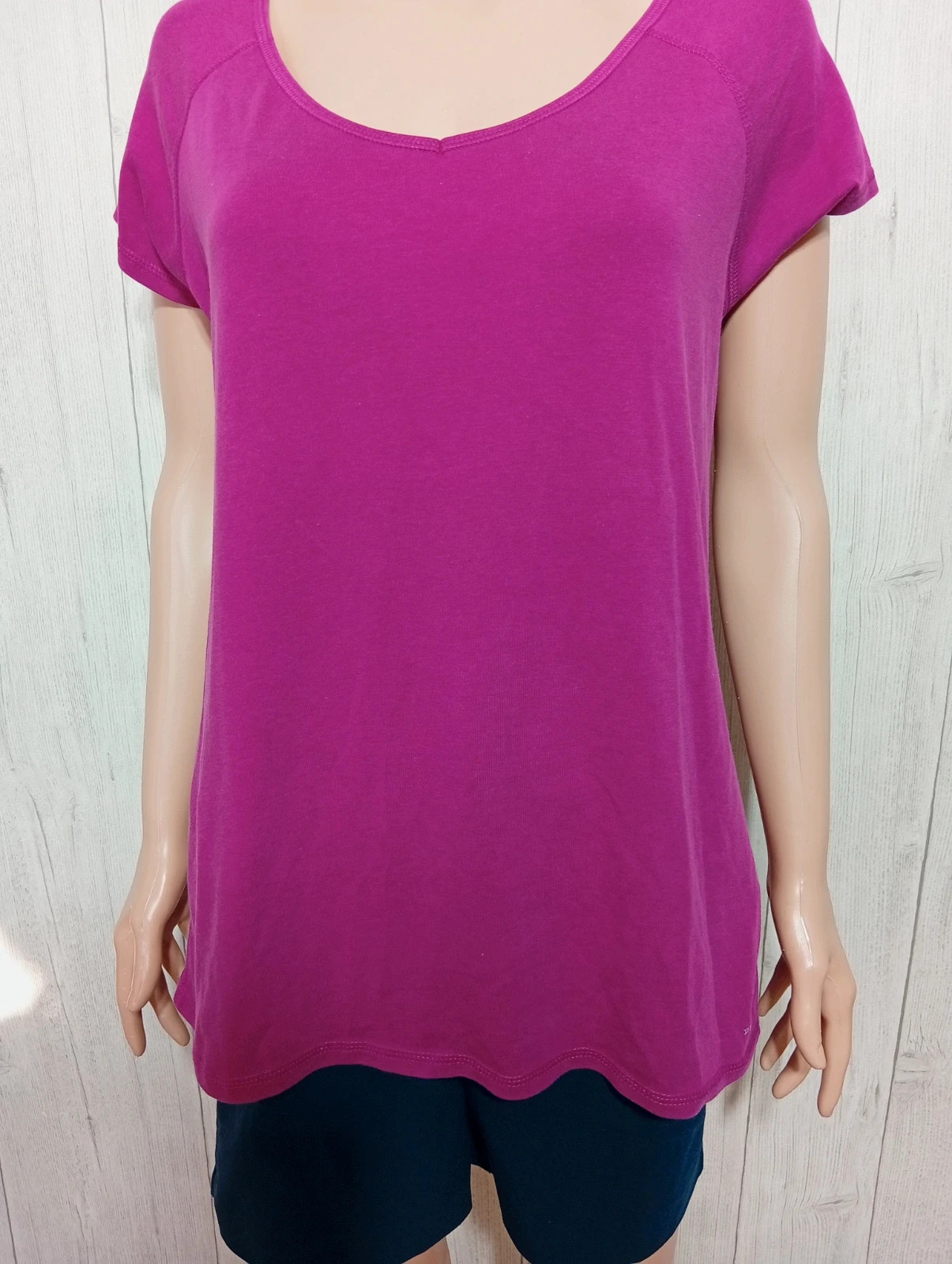 T-shirt manche courte femme - taille XL/42 - Decathlon - couleur fushia – Decathlon – taille XL / 42 / 14 3