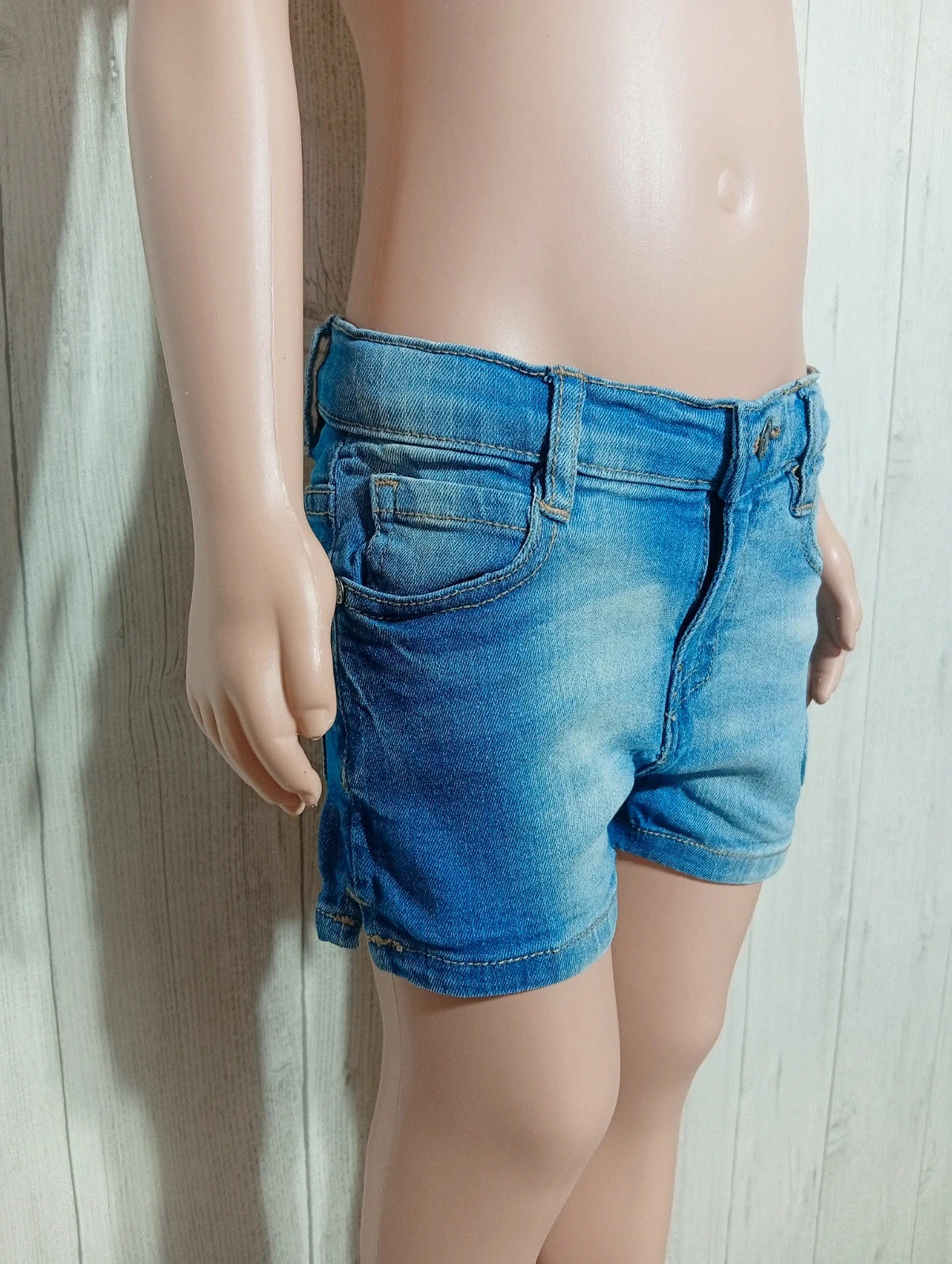 Short en jean fille - taille 5 ans (110 cm) - Blue seven - couleur bleu – Blue Seven – taille 5 ans / 110 cm 2