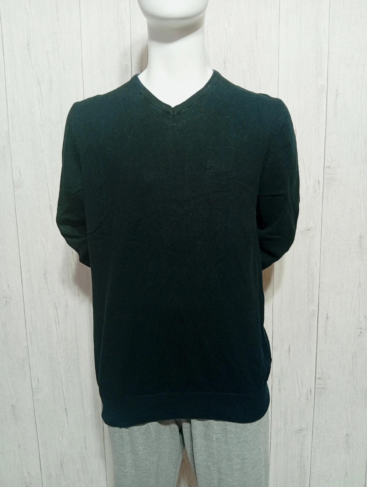 Sweat a col V - taille L/40 - Kiabi - couleur noir – Kiabi – taille L