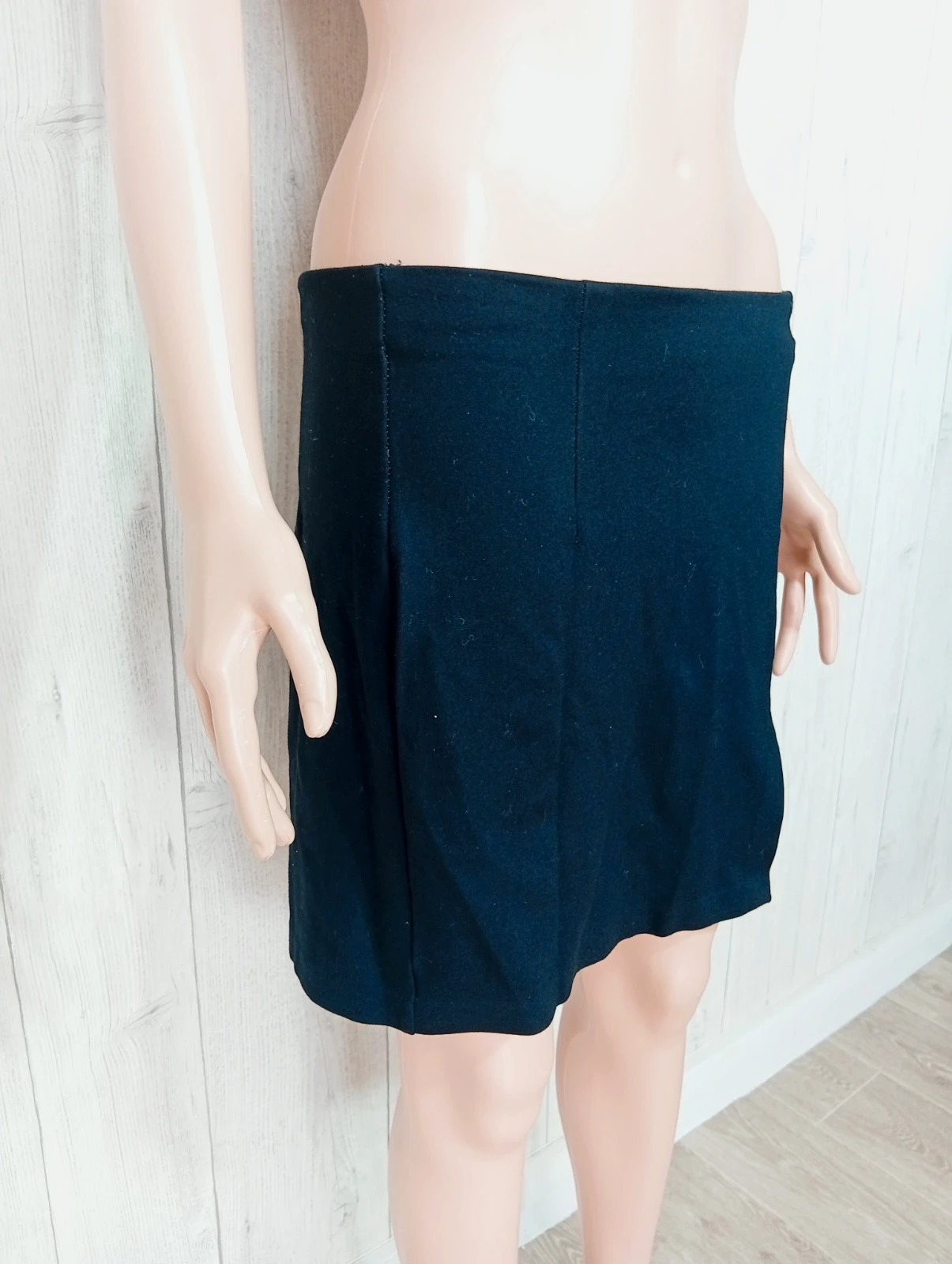 Jupe femme - taille S/36 - Stradivarius - couleur noir – Stradivarius – taille S / 36 / 8 2