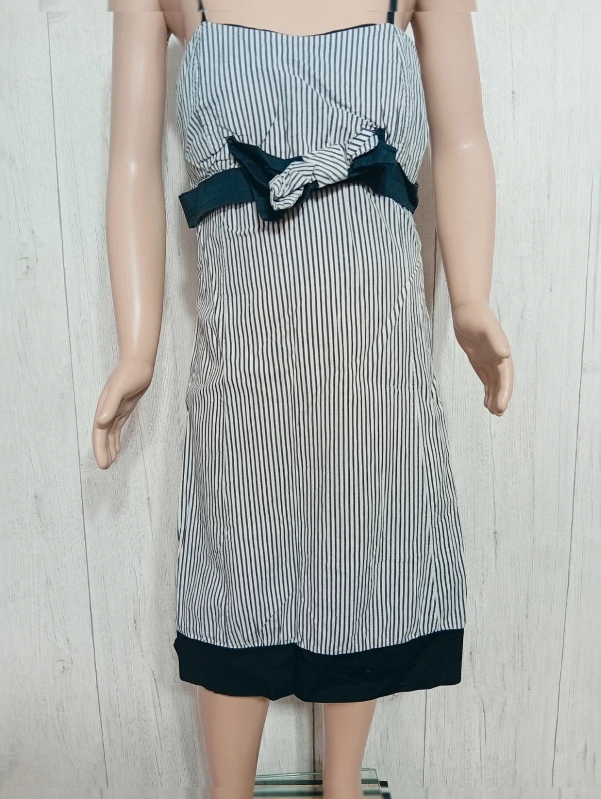 Robe fille d'été - couleur noir et blanc - taille 8 ans – taille 8 ans / 128 cm 3