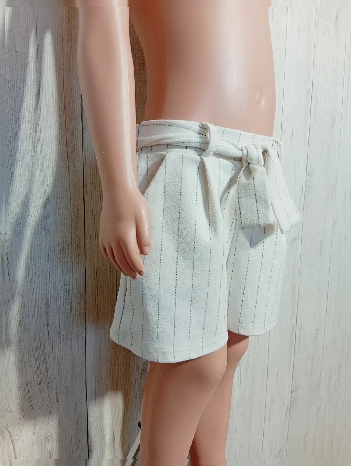 Short blanc et noir - LPC girls - taille 5 ans fille – LPC GIRLS – taille 5 ans / 110 cm 2
